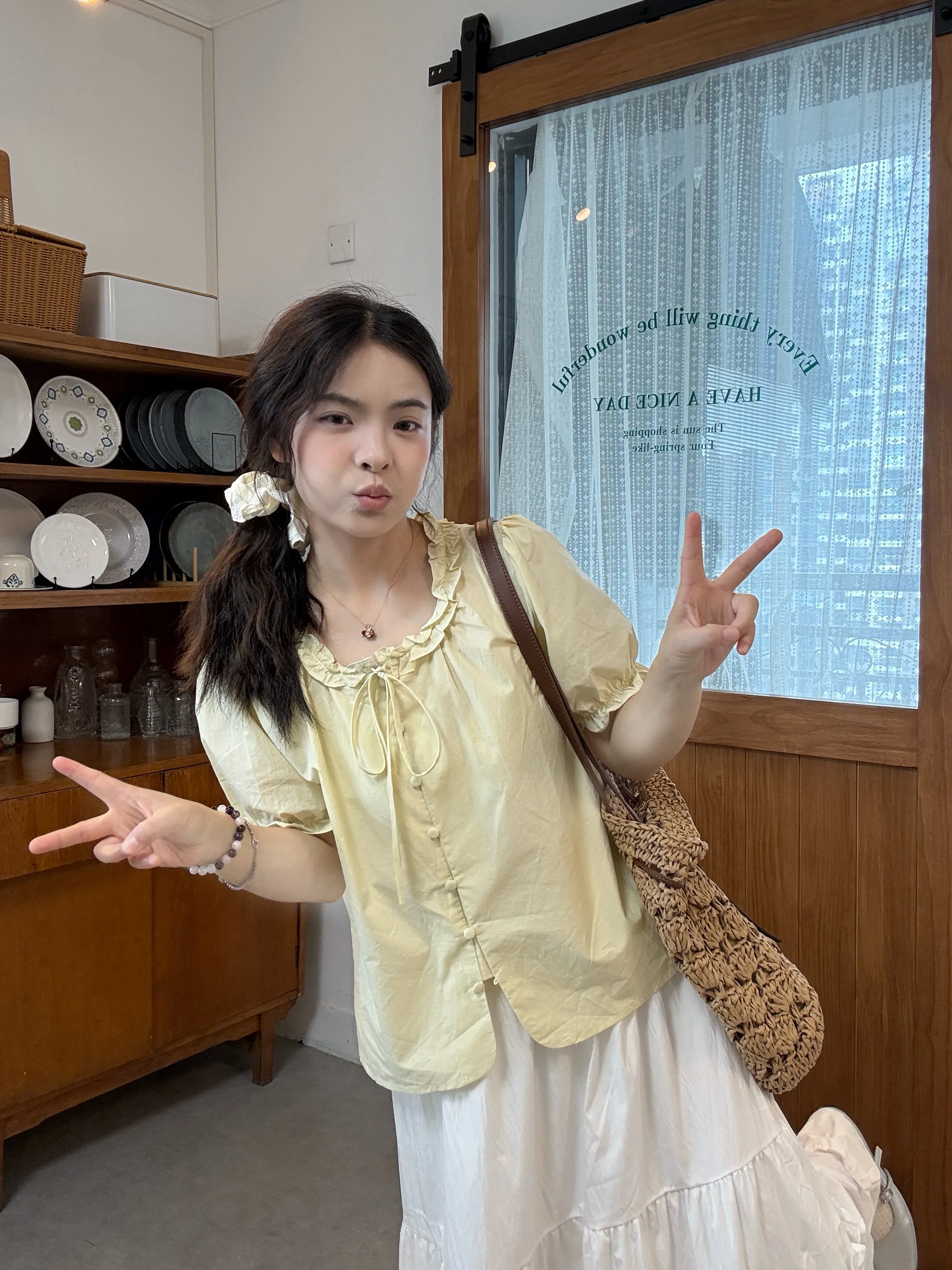 Summer Short Sleeve Shirt Women's Design Sense Sweet Youth Reduction Bubble Sleeve Top Wood Grain Tie Ditsy Print Blouse
Summer Short Sleeve Shirt Women's Design Sense Sweet Youth Reduction Bubble Sleeve Top Wood Grain Tie Ditsy Print Blouse
