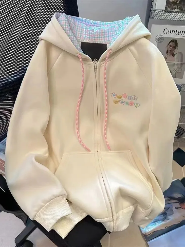 Толстовки Kawaii с милым принтом, женские свободные толстовки с вышивкой и длинными рукавами в стиле ретро, милые женские повседневные топы с карманами в консервативном стиле
Толстовки Kawaii с милым принтом, женские свободные толстовки с вышивкой и длинными рукавами в стиле ретро, милые женские повседневные топы с карманами в консервативном стиле