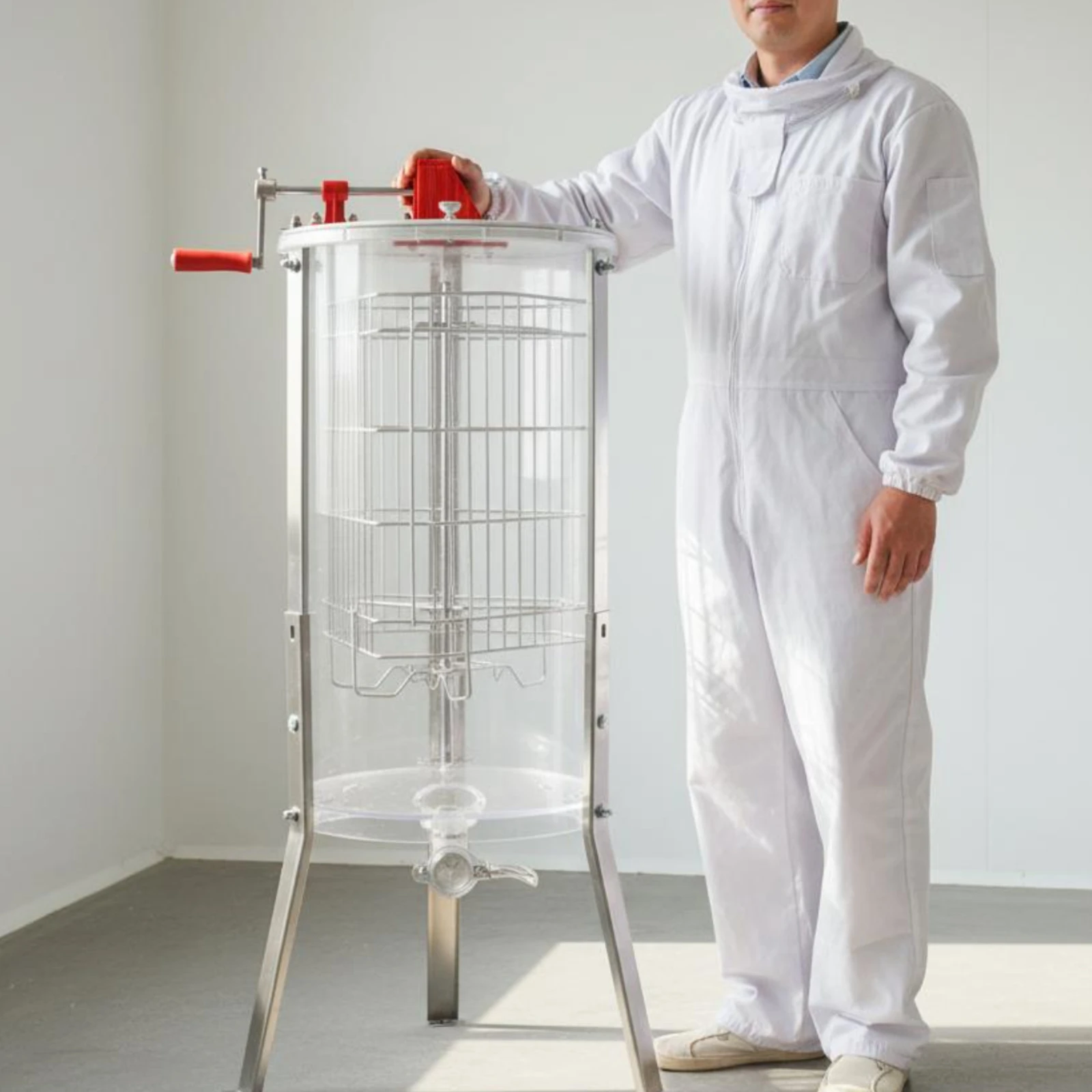 2 Frame Manual Honey Extractor Easy Honey Outlet Hand Crank Honey Centrifuge Beekeeping Gear for Beekeepers, Apiary, Farm
2 Frame Manual Honey Extractor Easy Honey Outlet Hand Crank Honey Centrifuge Beekeeping Gear for Beekeepers, Apiary, Farm