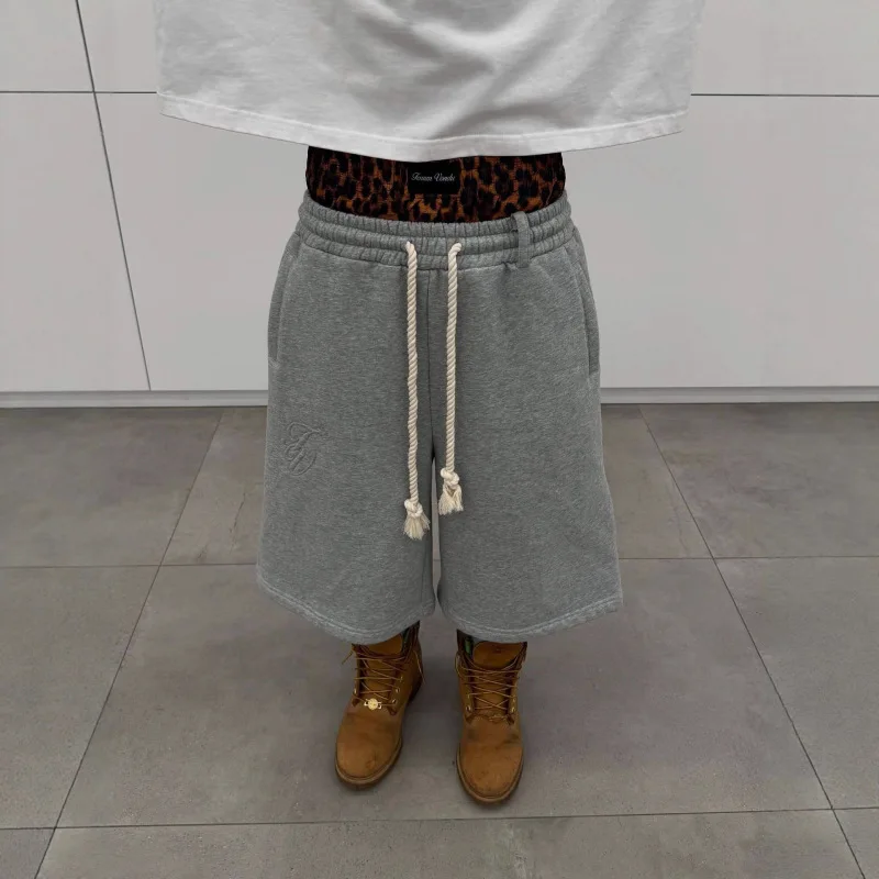 American Summer New High Street Personalized Double Waist Head Seven Cent Shorts Hip Hop Loose Fashion Trend Casual Shorts
American Summer New High Street Personalized Double Waist Head Seven Cent Shorts Hip Hop Loose Fashion Trend Casual Shorts