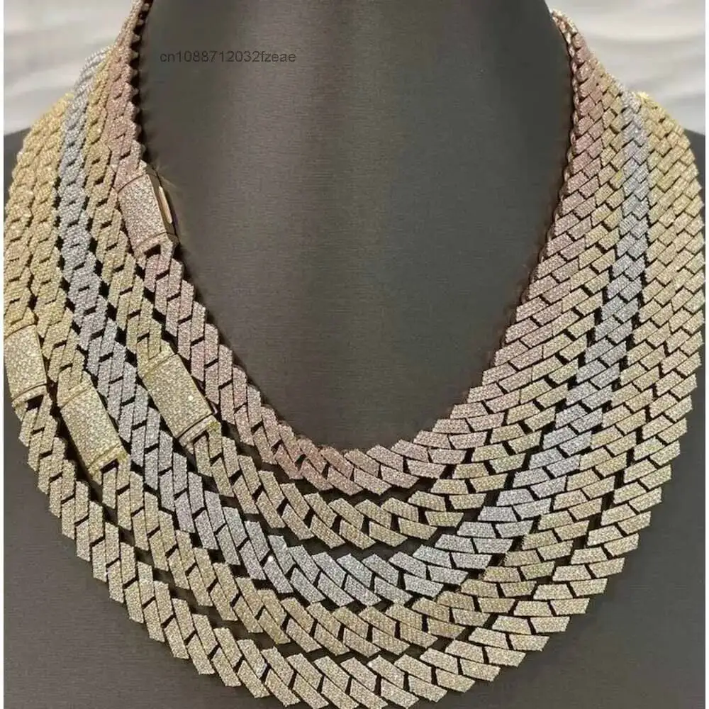 Luxury Iced Out Mens Women 925 Sterling Silver Cuban Necklace 10mm Hip Hop Moissanite Cuban Link Chain Necklace.
Luxury Iced Out Mens Women 925 Sterling Silver Cuban Necklace 10mm Hip Hop Moissanite Cuban Link Chain Necklace.