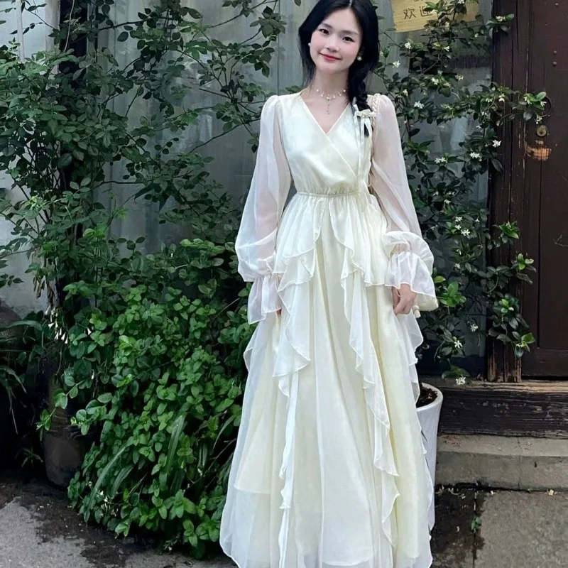 2026 Spring/summer Women's New Milky White French First Love Long Skirt Fairy Skirt Gentle Style V-neck Slimming Drape Dress
2026 Spring/summer Women's New Milky White French First Love Long Skirt Fairy Skirt Gentle Style V-neck Slimming Drape Dress