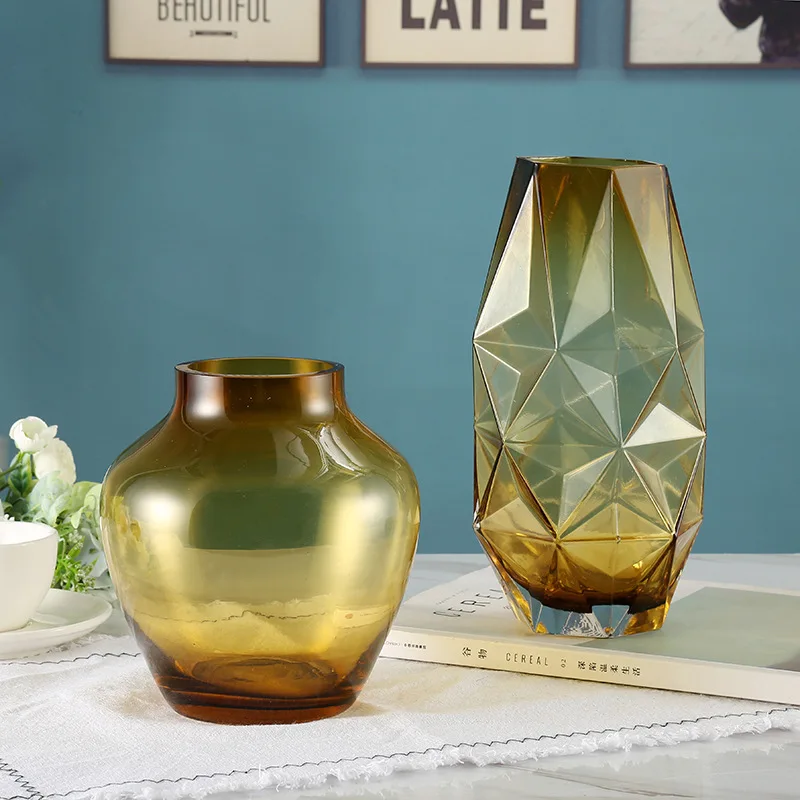 Creative amber vase multi-style transparent coffee table bedroom vase desktop home hydroponic flower arrangement decorative vase
Creative amber vase multi-style transparent coffee table bedroom vase desktop home hydroponic flower arrangement decorative vase