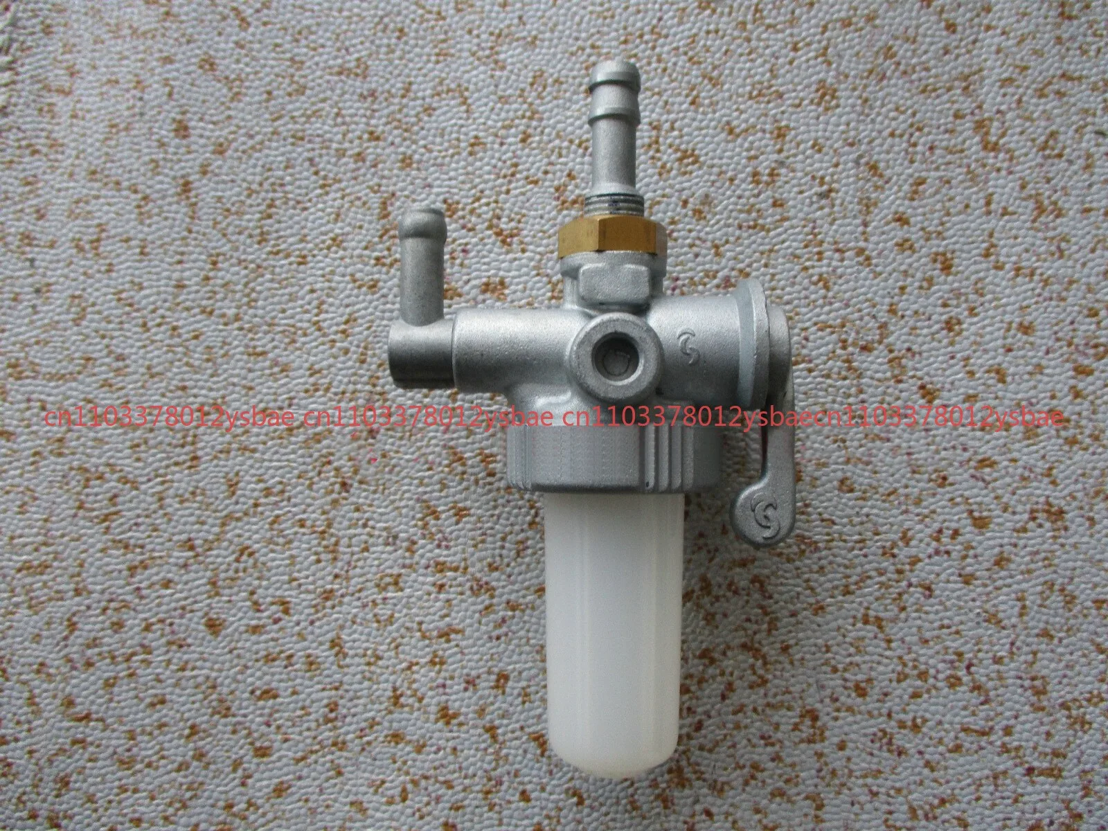 Замена переключателя бака для переключателя топливного бака Robin EY28C EY28B
Замена переключателя бака для переключателя топливного бака Robin EY28C EY28B