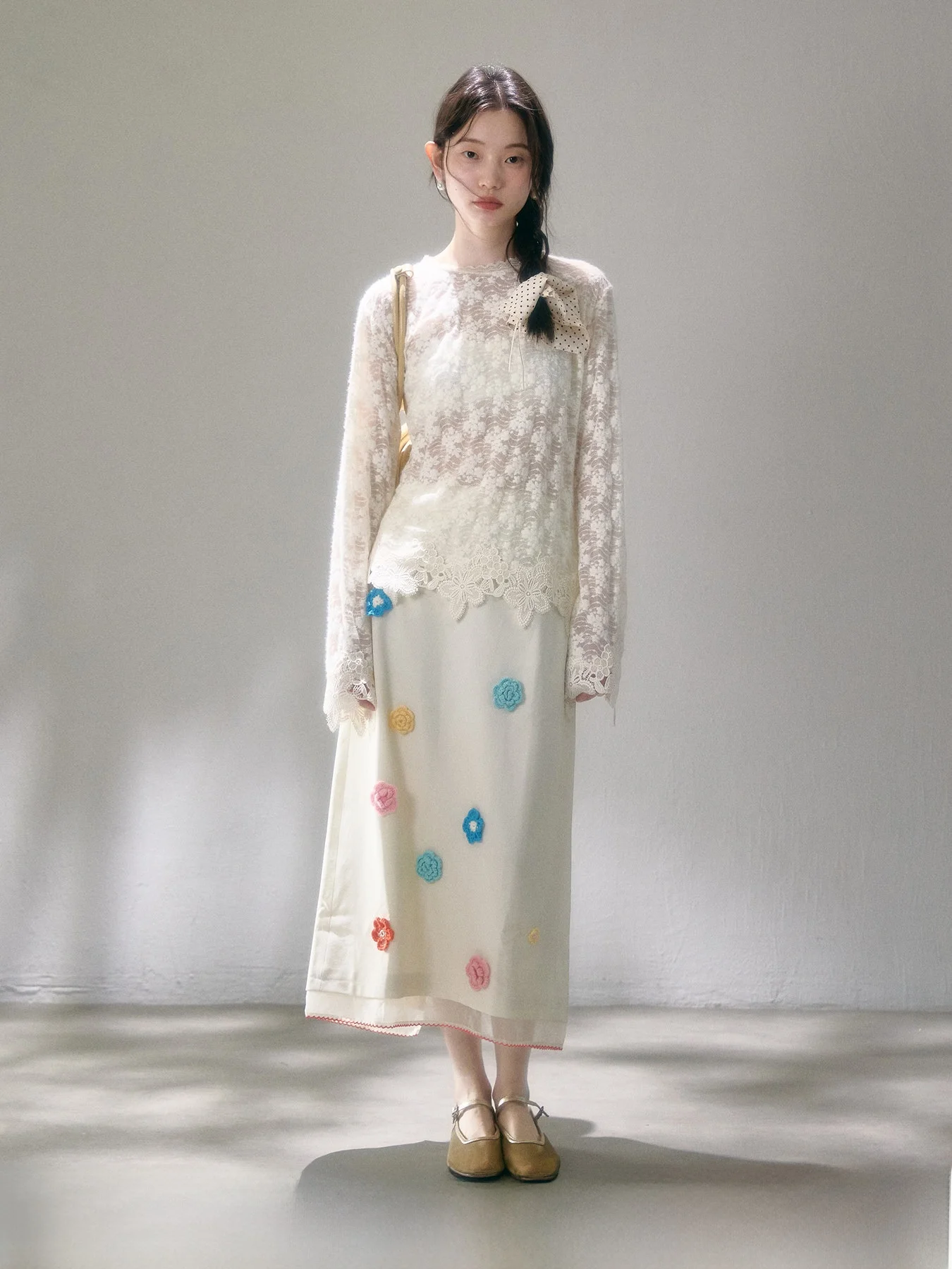Original Design Half Skirt with Hand Flowers Ogees Splicing U Are Commute Style High Waist Polyester Fiber Skirt
Original Design Half Skirt with Hand Flowers Ogees Splicing U Are Commute Style High Waist Polyester Fiber Skirt