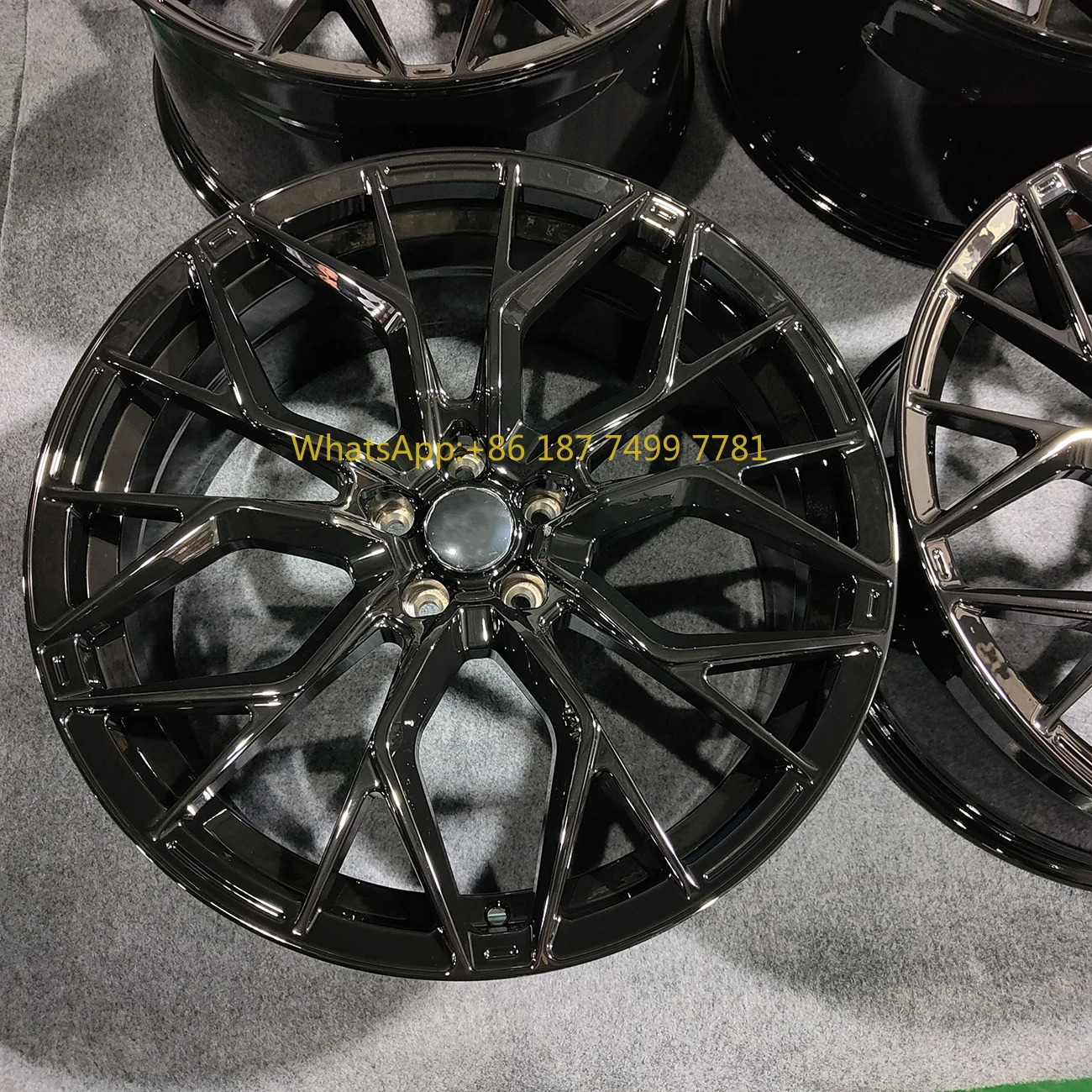 New Arrival 5X108 5X112 5X114.3 5X120 Alloy Passenger Car Forged Wheels for.. . . 18 19 20 21 Inch Alloy Wheels
New Arrival 5X108 5X112 5X114.3 5X120 Alloy Passenger Car Forged Wheels for.. . . 18 19 20 21 Inch Alloy Wheels