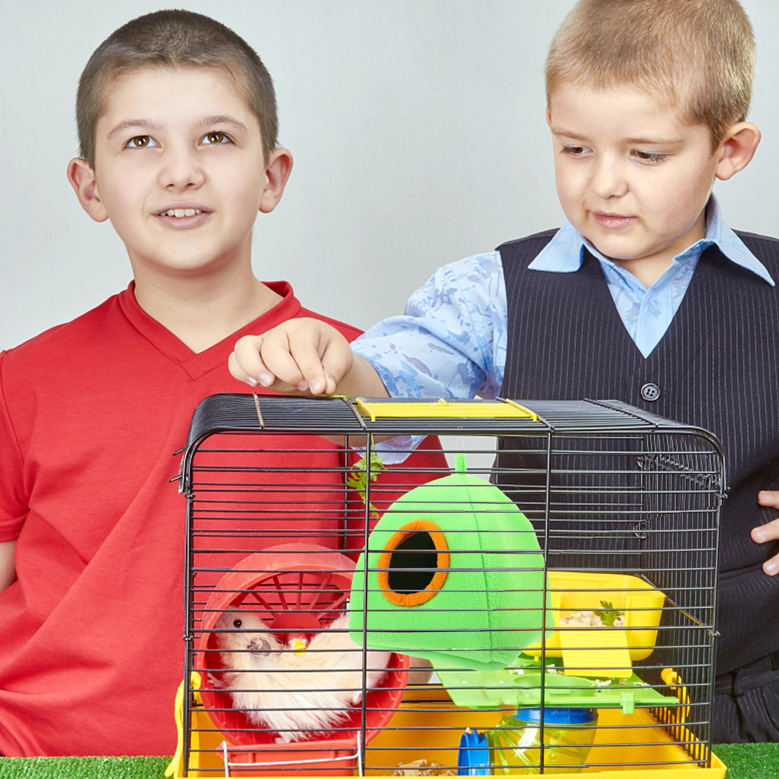 Cotton Hanging Den Tent House Bed for Hamster Hideout Small Pets Parrot Ferret Cage Durable Safe Warm Cozy Play Rest Sleep 
Cotton Hanging Den Tent House Bed for Hamster Hideout Small Pets Parrot Ferret Cage Durable Safe Warm Cozy Play Rest Sleep