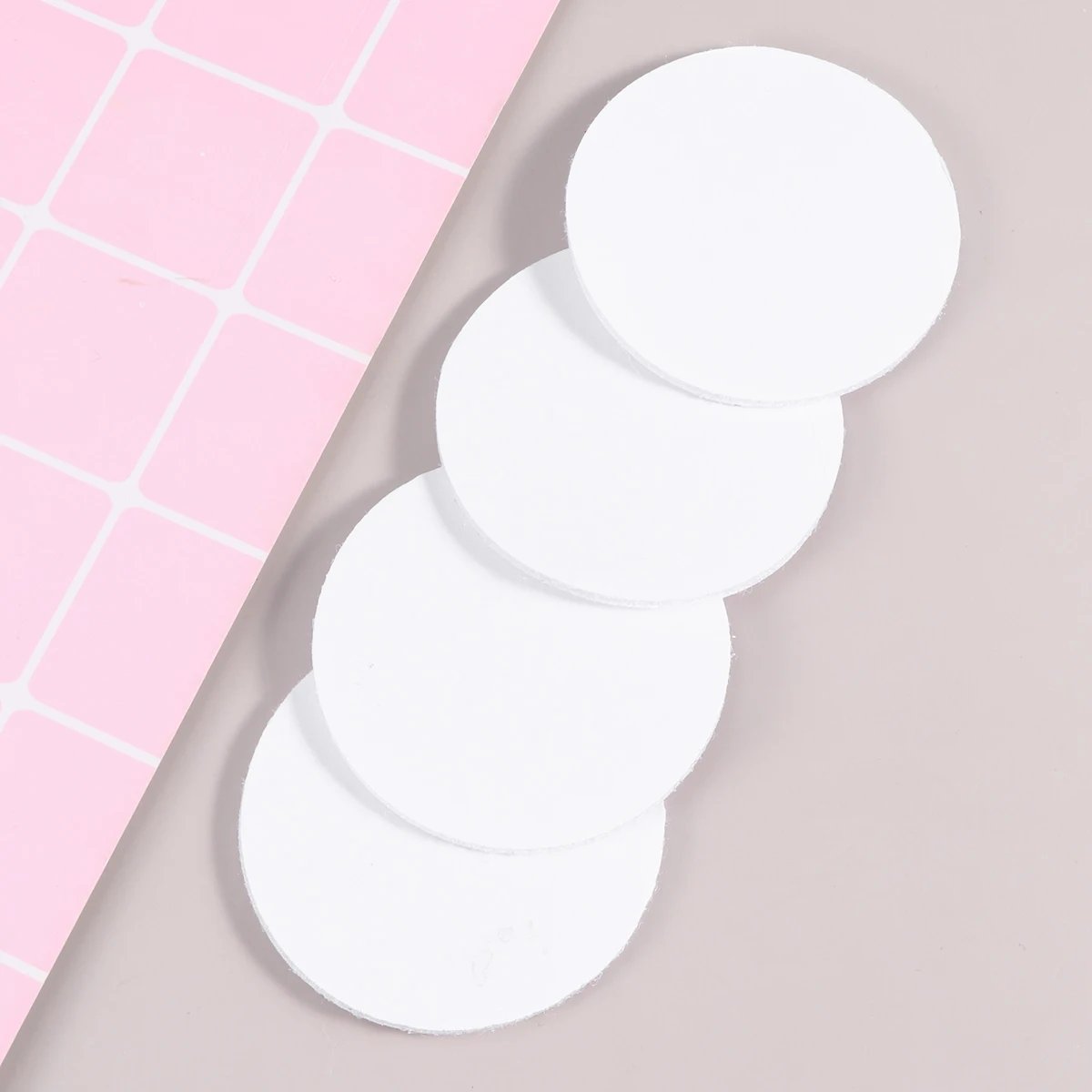 40pcs Anti-slip Bed Sheet Set Reusable Non-slip Back Adhesive Fasteners Blanket Fixer Hook Loop Dots Fabric Gripper Sofa
40pcs Anti-slip Bed Sheet Set Reusable Non-slip Back Adhesive Fasteners Blanket Fixer Hook Loop Dots Fabric Gripper Sofa
