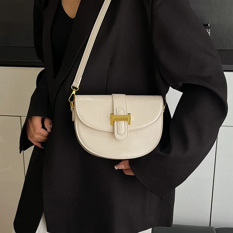 2025 French Vintage Saddle Bag for Women, Solid Color Crescent Crossbody Purse, Luxe Niche Shoulder Bag, Versatile Chic Handbag
2025 French Vintage Saddle Bag for Women, Solid Color Crescent Crossbody Purse, Luxe Niche Shoulder Bag, Versatile Chic Handbag