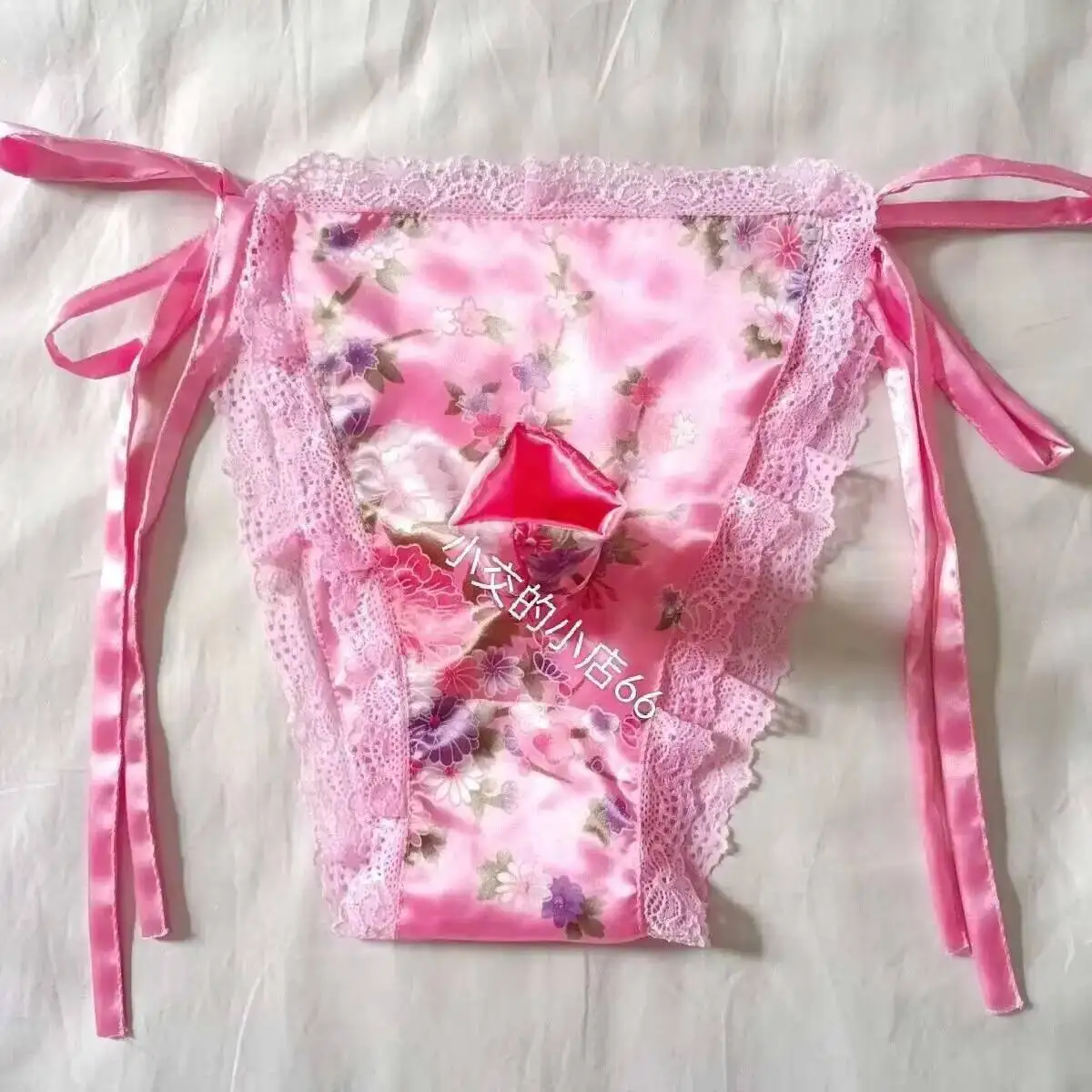 Мужское нижнее белье с цветочным принтом на шнуровке, трусики больших размеров, нижнее белье, сексуальные трусы со средней талией
Мужское нижнее белье с цветочным принтом на шнуровке, трусики больших размеров, нижнее белье, сексуальные трусы со средней талией