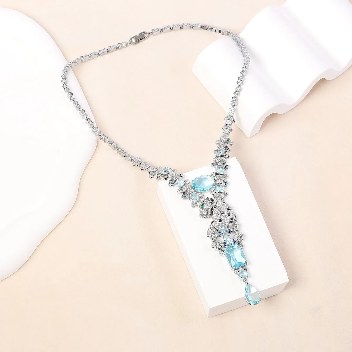 Designer High Quality Jewelry Set, Light Blue Cubic Zircon Black Cloth Tassel Leopard Print Black Panther Pendant Necklace & Ear
Designer High Quality Jewelry Set, Light Blue Cubic Zircon Black Cloth Tassel Leopard Print Black Panther Pendant Necklace & Ear