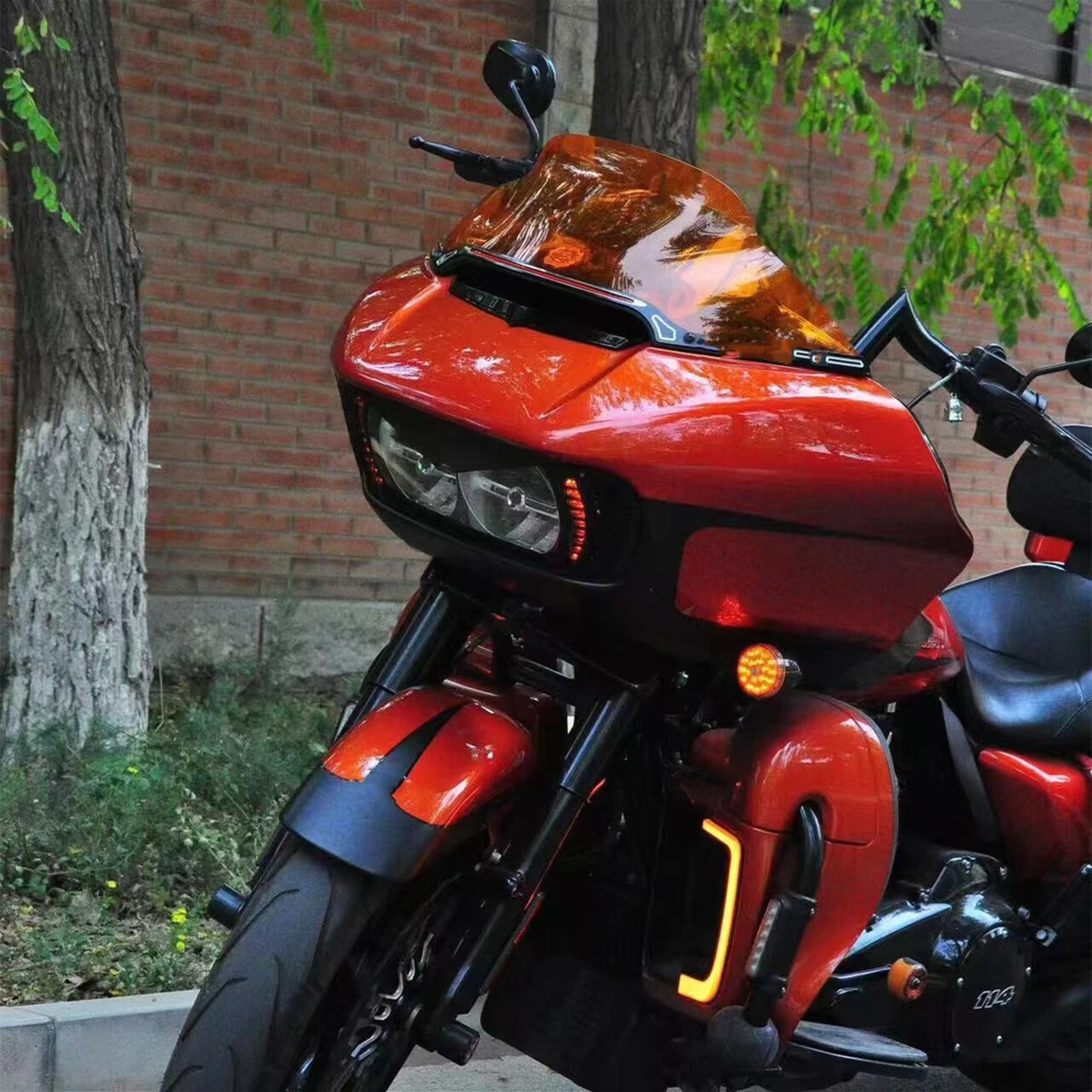 Motorcycle 7 inch Front Windshield Wind Splitter Windscreen Deflector Cover Plate For Harley Davidson Road Glide FLTRX 2015-2023
Motorcycle 7 inch Front Windshield Wind Splitter Windscreen Deflector Cover Plate For Harley Davidson Road Glide FLTRX 2015-2023