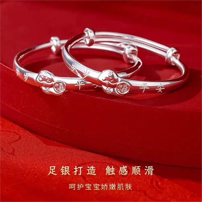 Браслет Year of Snake S999 Твердый серебряный браслет Модный универсальный
Браслет Year of Snake S999 Твердый серебряный браслет Модный универсальный