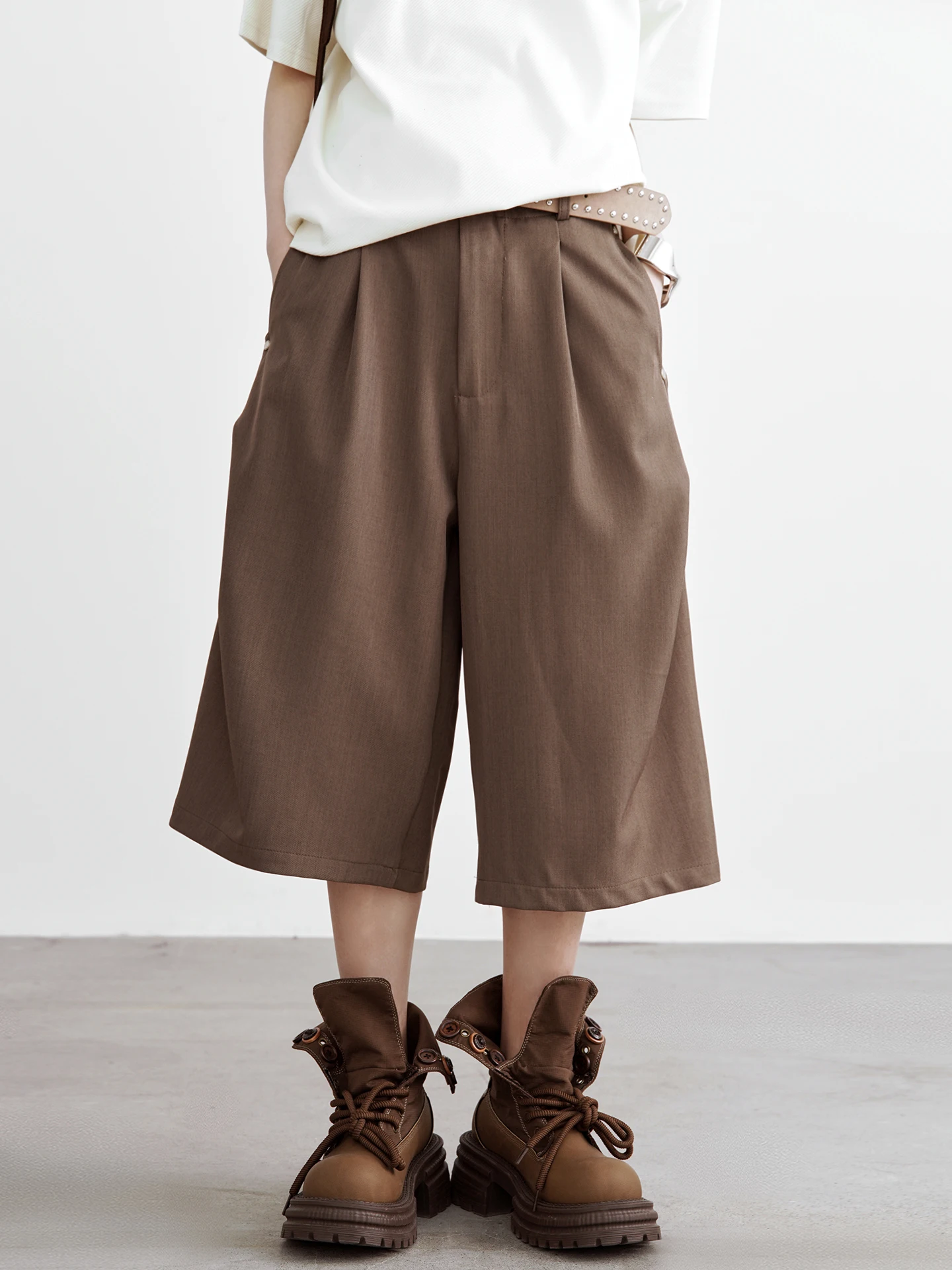 Universal Gravitation Museum Casual Loose Wide Leg Pants Seven-Foot Shorts Women Summer Thin Natural Waist Elastic Fabric
Universal Gravitation Museum Casual Loose Wide Leg Pants Seven-Foot Shorts Women Summer Thin Natural Waist Elastic Fabric