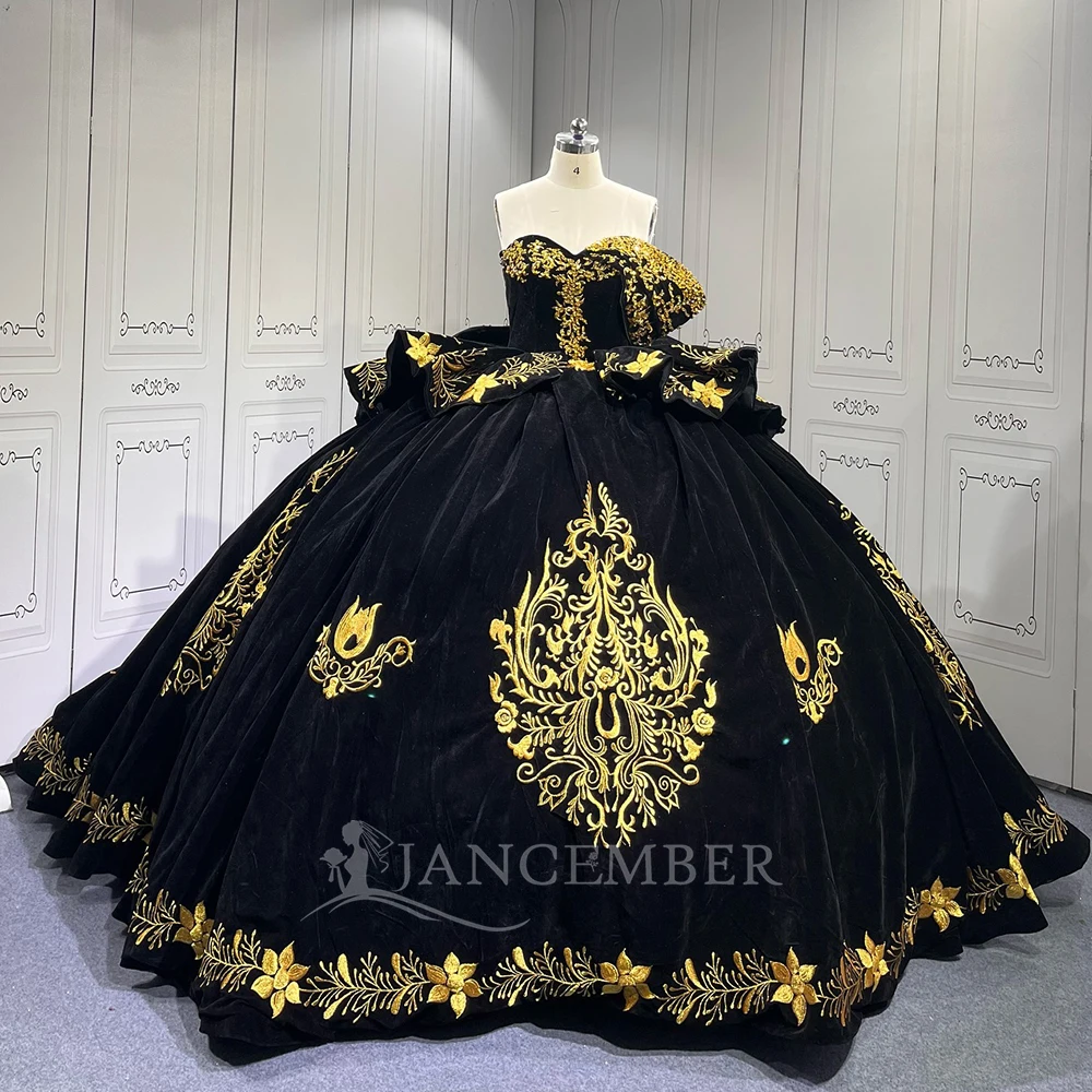 Wholesale Customized Black Quinceanera Dress Ball Gown Yellow Lace Beaded One-Shoulder Sleeve vestidos de 15 quinceañera
Wholesale Customized Black Quinceanera Dress Ball Gown Yellow Lace Beaded One-Shoulder Sleeve vestidos de 15 quinceañera
