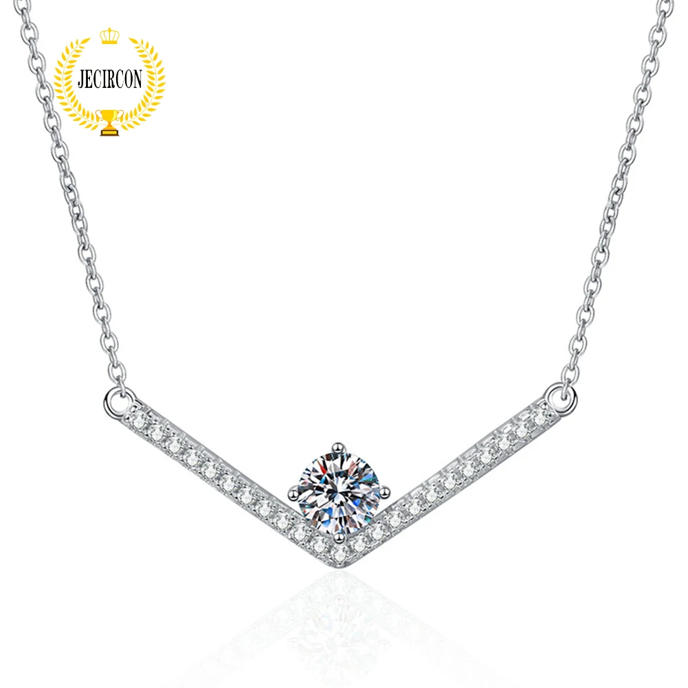JECIRCON 925 Sterling Silver Moissanite Necklace for Women 1ct High-end Full Diamond V-shaped Letter Pendant Temperament Jewelry
JECIRCON 925 Sterling Silver Moissanite Necklace for Women 1ct High-end Full Diamond V-shaped Letter Pendant Temperament Jewelry