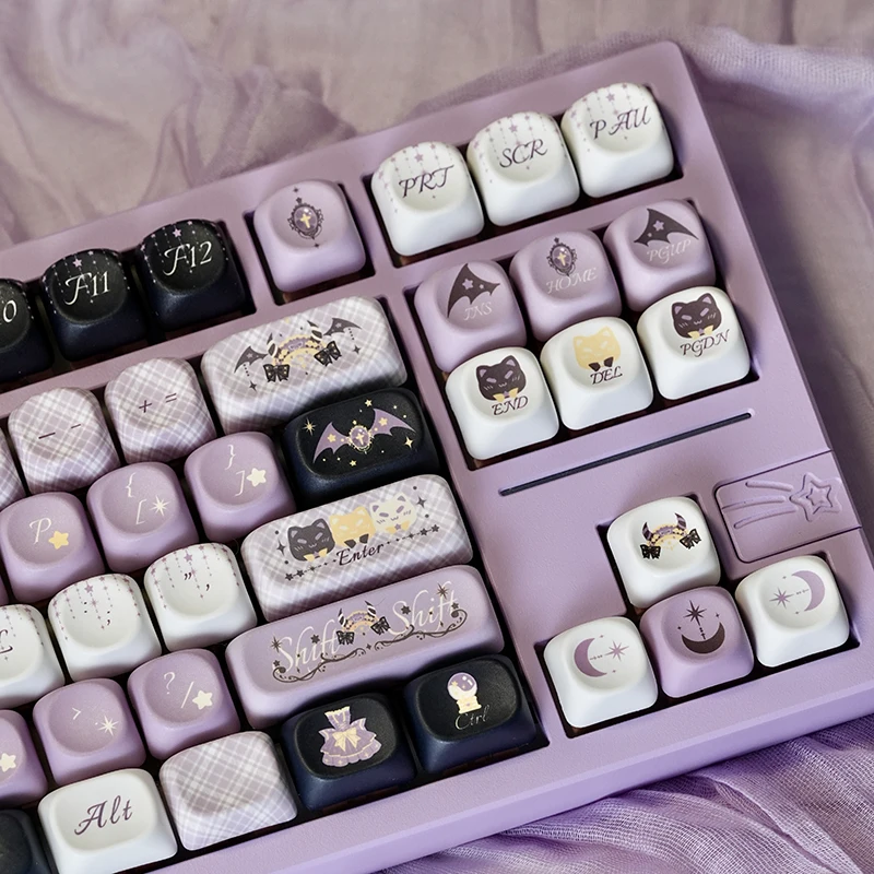 Moa Keycap Star Weaving Witch Pbt Сублимационная тема ведьмы 129 клавиш Фиолетовый Черный Милый колпачок для Aula f75/F99
Moa Keycap Star Weaving Witch Pbt Сублимационная тема ведьмы 129 клавиш Фиолетовый Черный Милый колпачок для Aula f75/F99