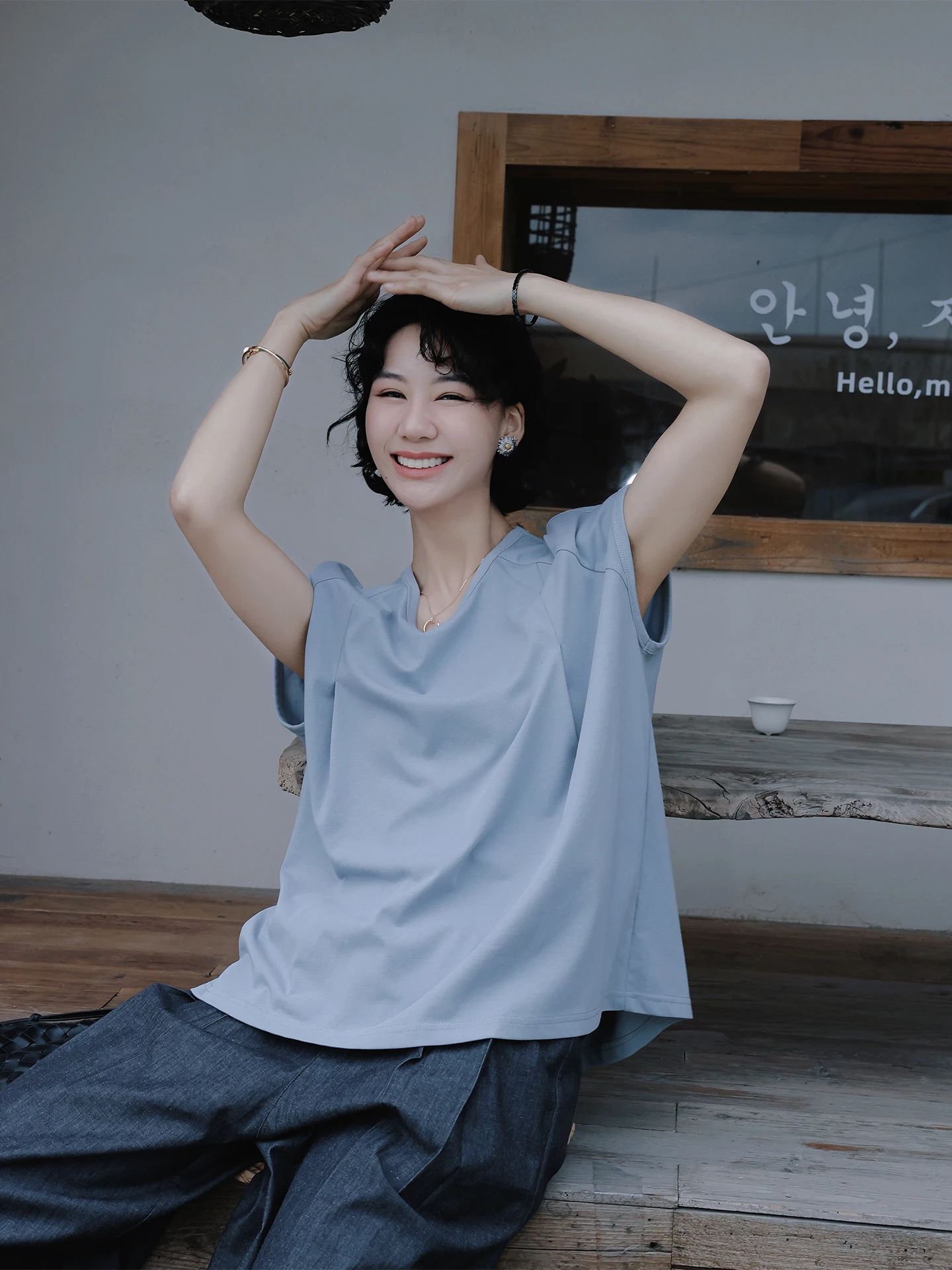 TT Misty Blue Japanese Style round Neck Cotton T-Shirt Women's Spring Summer Loose Pleated Design Sense Top
TT Misty Blue Japanese Style round Neck Cotton T-Shirt Women's Spring Summer Loose Pleated Design Sense Top