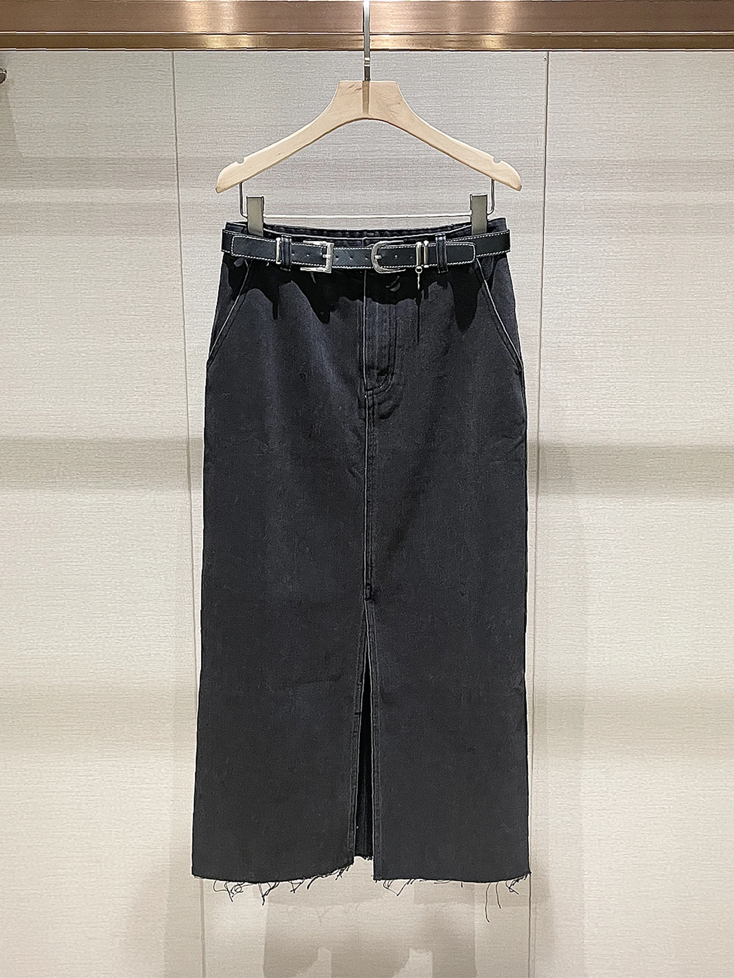 Высокая талия для похудения, винтажная женская джинсовая юбка с разрезом, обнажающая живот, юбки длиной f, повседневные юбки трапециевидной формы
Высокая талия для похудения, винтажная женская джинсовая юбка с разрезом, обнажающая живот, юбки длиной f, повседневные юбки трапециевидной формы