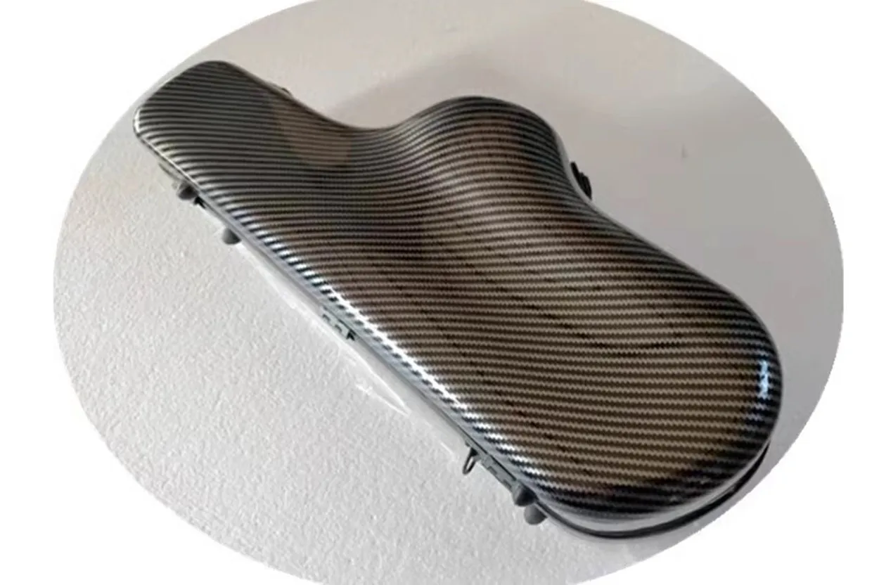 1 E-flat alto Saxophone case case made of fiberglass is lightweight and shoulder-friendly
1 E-flat alto Saxophone case case made of fiberglass is lightweight and shoulder-friendly
