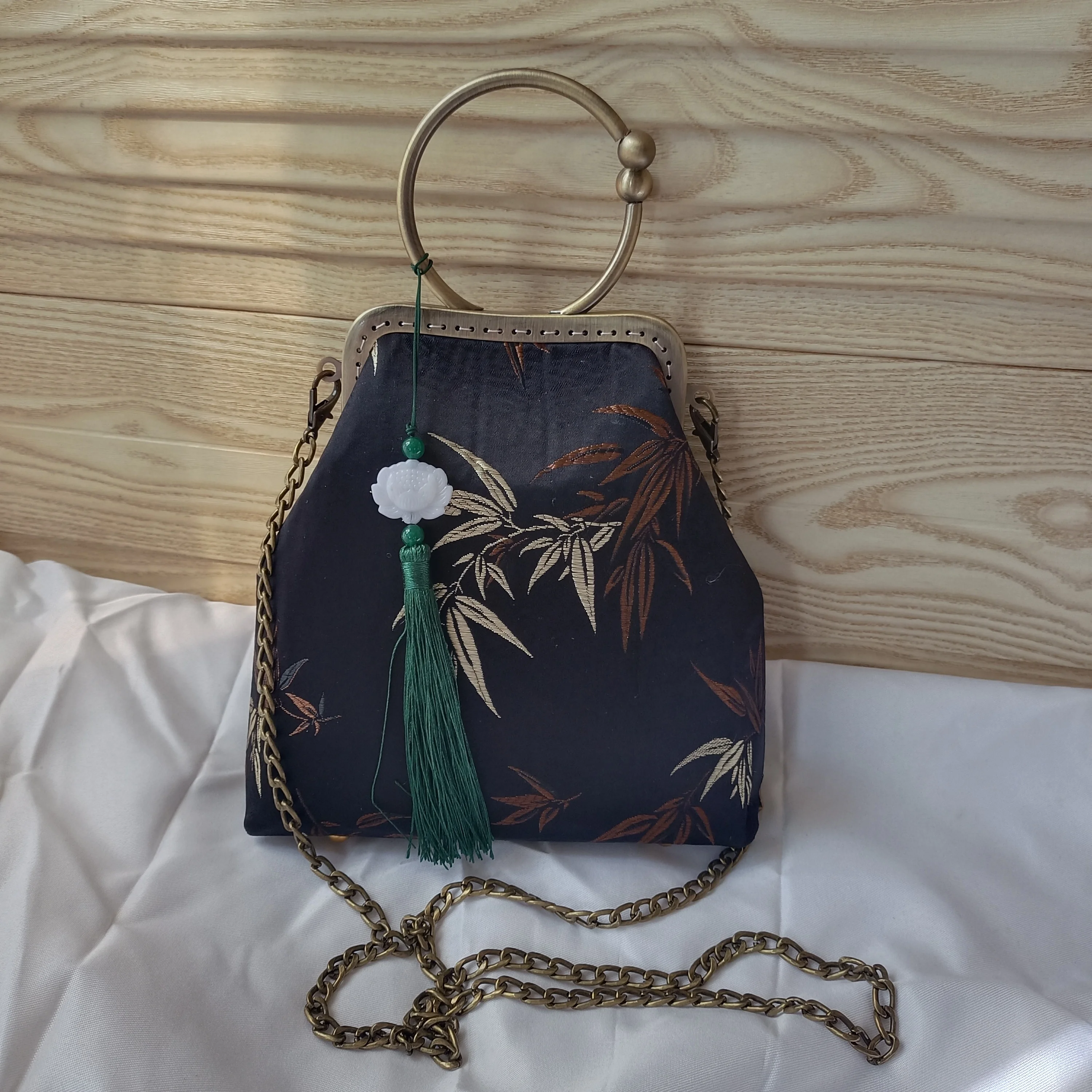 Circle Lock Bags Top Handle Bag Vintage Bags Tote Women's Handbags Purses Chain Women Shoulder Crossbody Bags
Circle Lock Bags Top Handle Bag Vintage Bags Tote Women's Handbags Purses Chain Women Shoulder Crossbody Bags