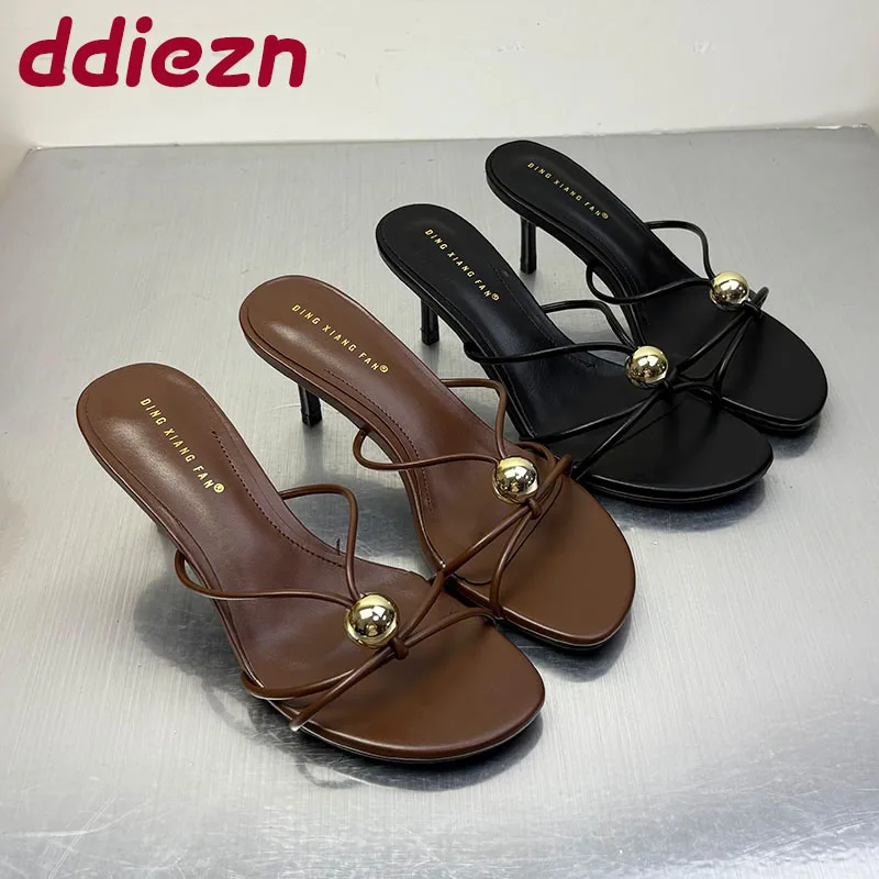 Female Round Toe Footwear Women Thin Heels Sandals Shoes 2025 New Fashion Metal Ladies Medium Heels Sandals Slides Pumps Shoes
Female Round Toe Footwear Women Thin Heels Sandals Shoes 2025 New Fashion Metal Ladies Medium Heels Sandals Slides Pumps Shoes