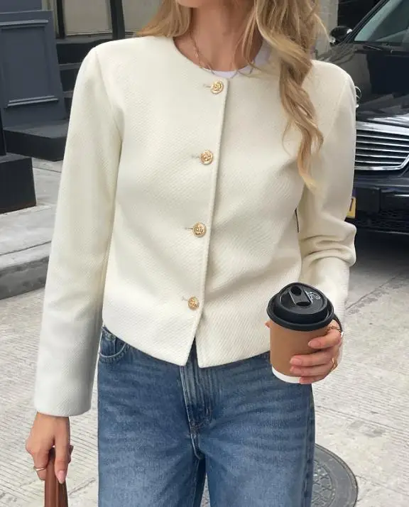 2025 autumn and winter new women's fashion leisure vacation solid color cardigan long sleeved shirt jacket women's clothing
2025 autumn and winter new women's fashion leisure vacation solid color cardigan long sleeved shirt jacket women's clothing