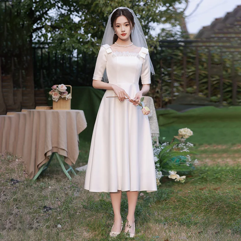 New Arrival Half Sleeves A-Line Pleat Tea-Length Formal Dress White Square Collar Satin New Zipper Back Dress Woman Party A2710
New Arrival Half Sleeves A-Line Pleat Tea-Length Formal Dress White Square Collar Satin New Zipper Back Dress Woman Party A2710
