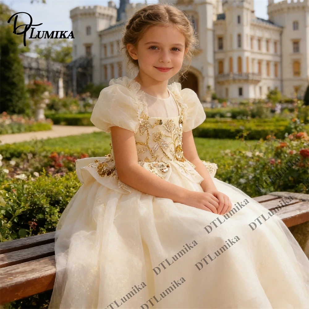 Girls’ Wedding Flower Girl Dress Puff Sleeve, Gold Embroidery Tulle Ball Gown, Birthday Party Princess Dress for Kids 3-14 Years
Girls’ Wedding Flower Girl Dress Puff Sleeve, Gold Embroidery Tulle Ball Gown, Birthday Party Princess Dress for Kids 3-14 Years