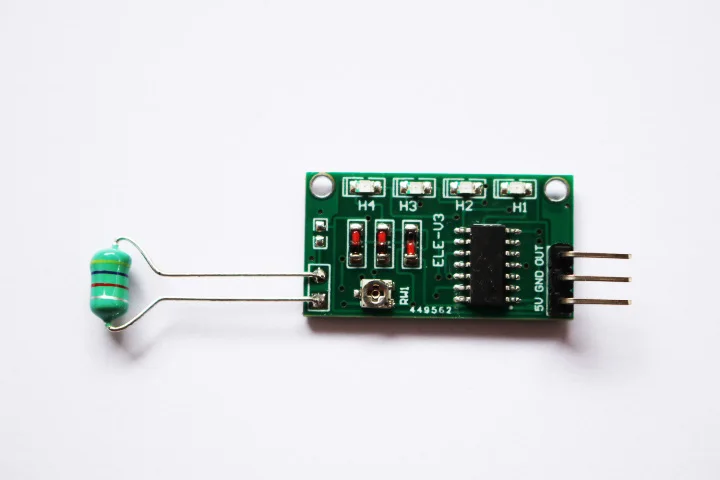 Electromagnetic Wave Detection Sensor Voltage Output LED Indication of Intensity
Electromagnetic Wave Detection Sensor Voltage Output LED Indication of Intensity