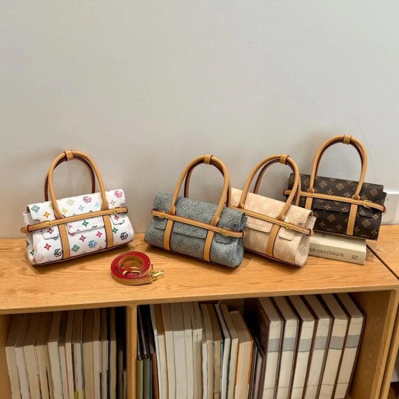 Unique Fashionable Diaper Bag Classic Paris Leather Tote Stylish Retro Crossbody Purse Large Capacity Best Superstar Show
Unique Fashionable Diaper Bag Classic Paris Leather Tote Stylish Retro Crossbody Purse Large Capacity Best Superstar Show