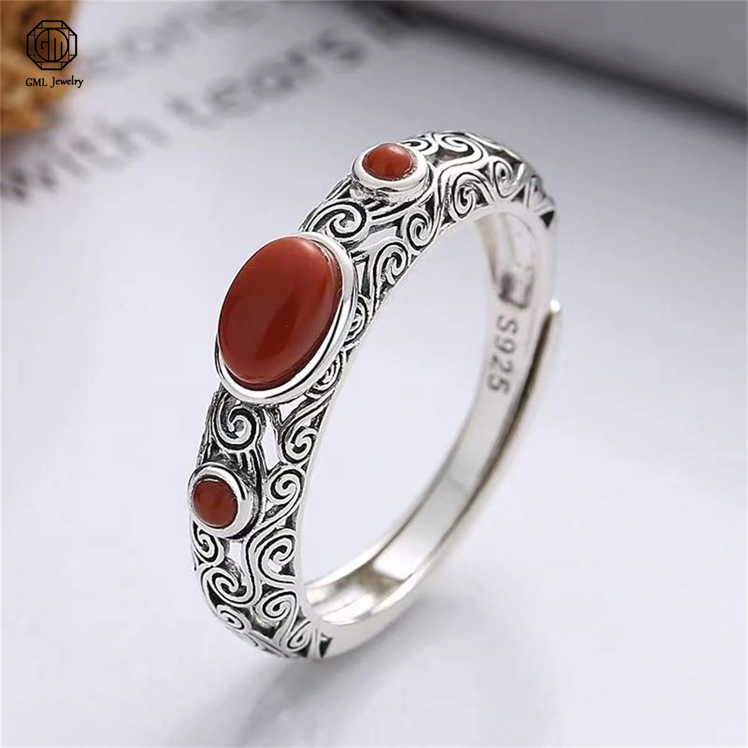 925 Sterling Silver Vintage Coin Cabochon Nanhong Agate Open Adjustable Ring Palace Unique Hollowed Out Leaves Jewelry Gift
925 Sterling Silver Vintage Coin Cabochon Nanhong Agate Open Adjustable Ring Palace Unique Hollowed Out Leaves Jewelry Gift