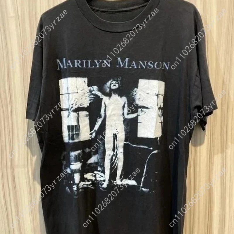Футболка Мэрилин Мэнсона в стиле ретро, мужская и женская винтажная футболка высокого качества, хлопковая модная футболка с короткими рукавами, мягкие дышащие топы
Футболка Мэрилин Мэнсона в стиле ретро, мужская и женская винтажная футболка высокого качества, хлопковая модная футболка с короткими рукавами, мягкие дышащие топы