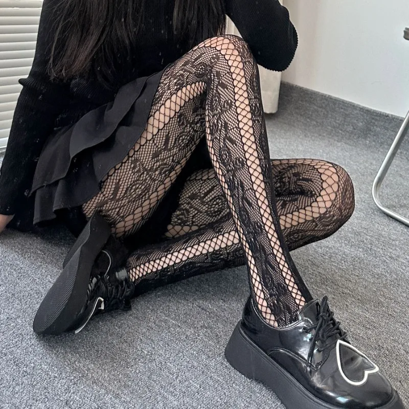 Girl Wilderness Rose Французские ретро многосторонние полые вертикальные полосатые цветочные лозы коричневые сексуальные жаккардовые кружевные ажурные носки женские
Girl Wilderness Rose Французские ретро многосторонние полые вертикальные полосатые цветочные лозы коричневые сексуальные жаккардовые кружевные ажурные носки женские