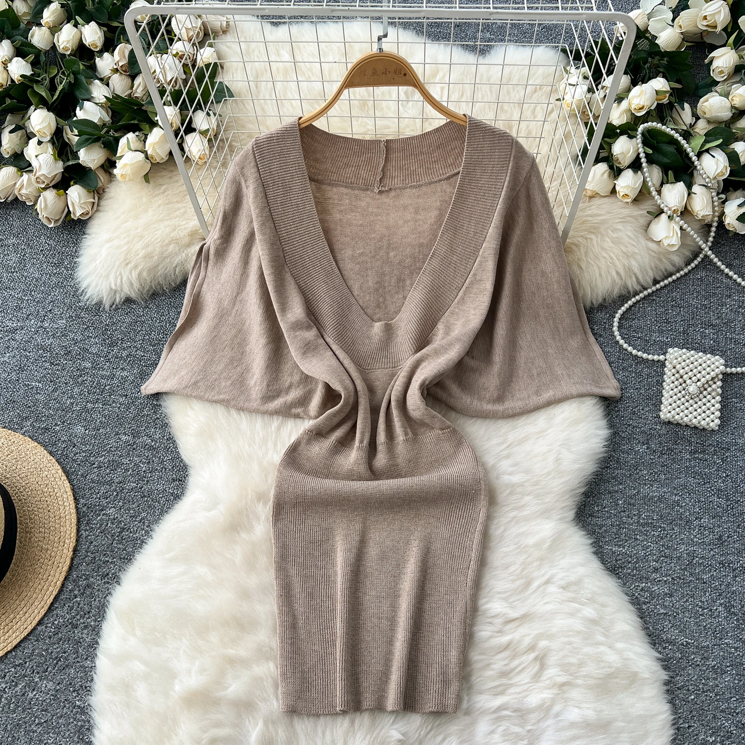 Сексуальное трикотажное мини-платье с глубоким v-образным вырезом и запахом бедер, новинка 2023 года, летнее облегающее вечернее платье Y2K, женская уличная одежда, наряды
Сексуальное трикотажное мини-платье с глубоким v-образным вырезом и запахом бедер, новинка 2023 года, летнее облегающее вечернее платье Y2K, женская уличная одежда, наряды