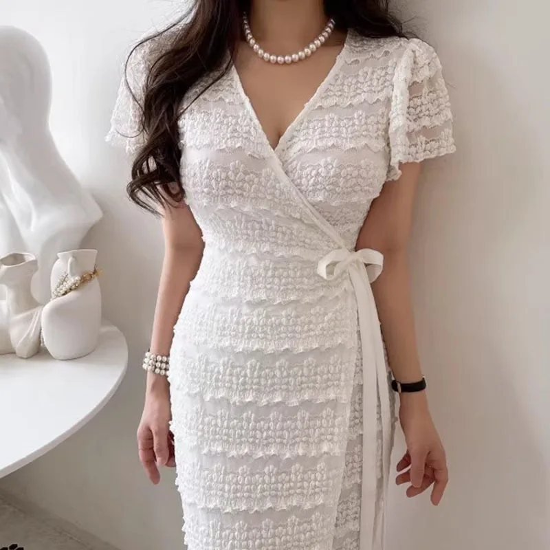 2026 New Chic Lace Crochet Dress For Women Summer Elegant V Neck Tie Waist Slim Fit Long Maxi Dress
2026 New Chic Lace Crochet Dress For Women Summer Elegant V Neck Tie Waist Slim Fit Long Maxi Dress