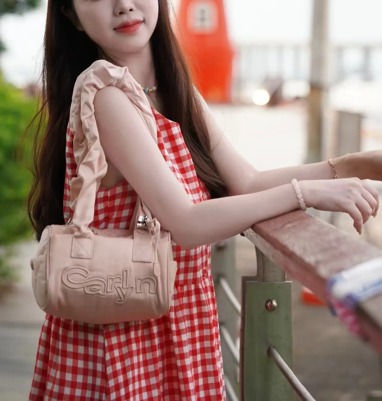 FIRMRANCH Fashionable Niche Design Summer Fresh Sweet Letter Embroidered Drawstring Pleated Handbag Female Shoulder Underarm Bag
FIRMRANCH Fashionable Niche Design Summer Fresh Sweet Letter Embroidered Drawstring Pleated Handbag Female Shoulder Underarm Bag