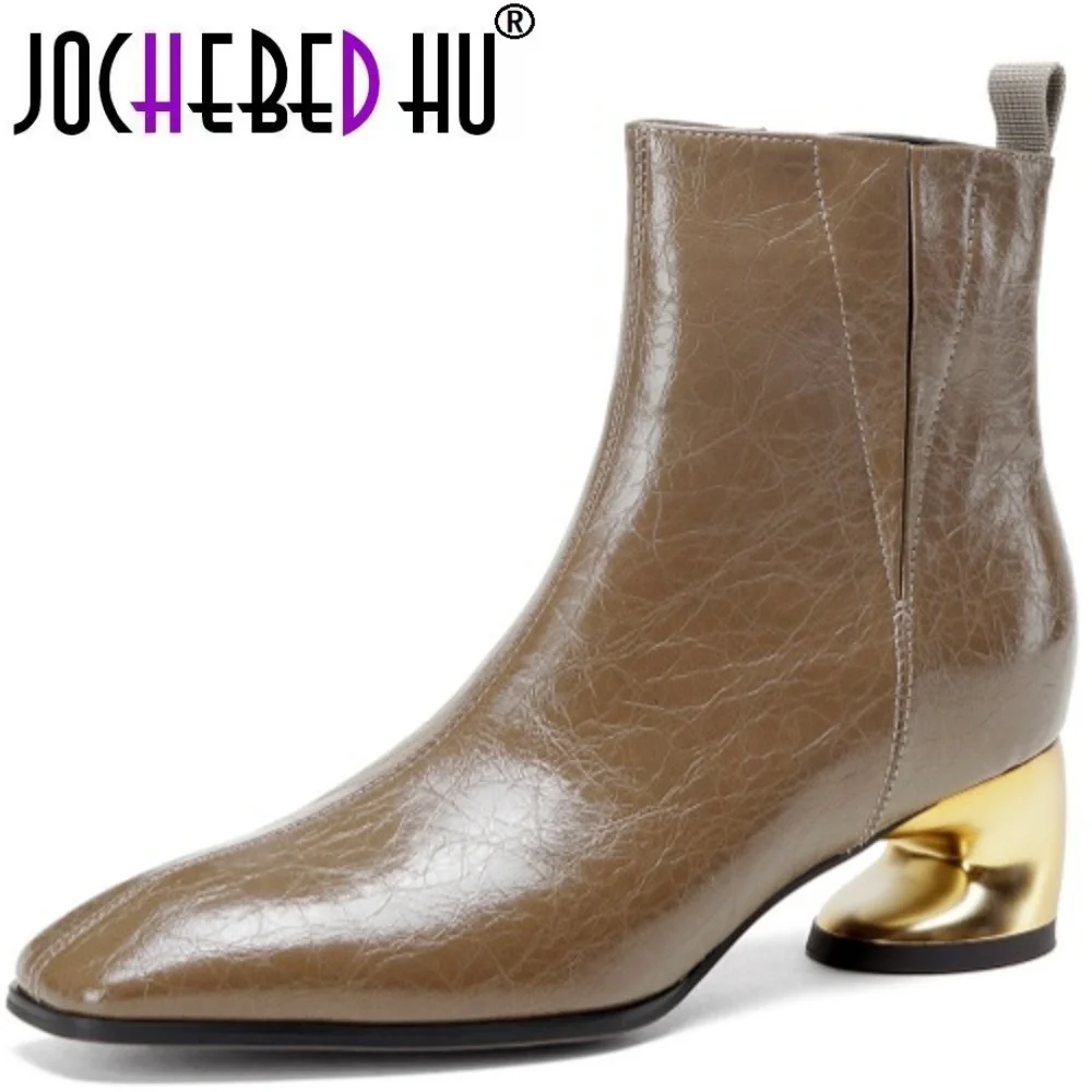【JOCHEBED HU】Autumn/Winter New Handmade Genuine Leather Mid Heels Women's Short Boots Square Head Side Zipper Ankle Boots
【JOCHEBED HU】Autumn/Winter New Handmade Genuine Leather Mid Heels Women's Short Boots Square Head Side Zipper Ankle Boots