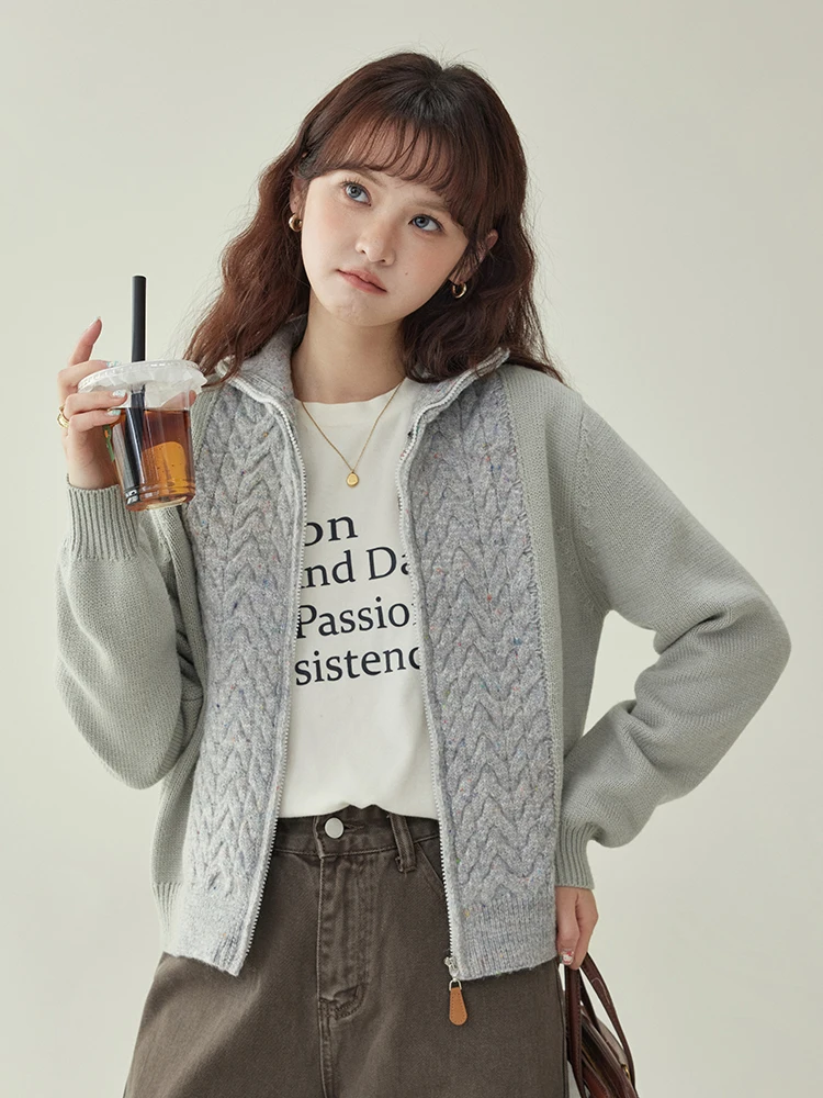 AMUU Original Spliced Woolen Sweater Cardigan Women's High Collar Long Sve Winter New Sle Casual Comfortable Loose Fit
AMUU Original Spliced Woolen Sweater Cardigan Women's High Collar Long Sve Winter New Sle Casual Comfortable Loose Fit
