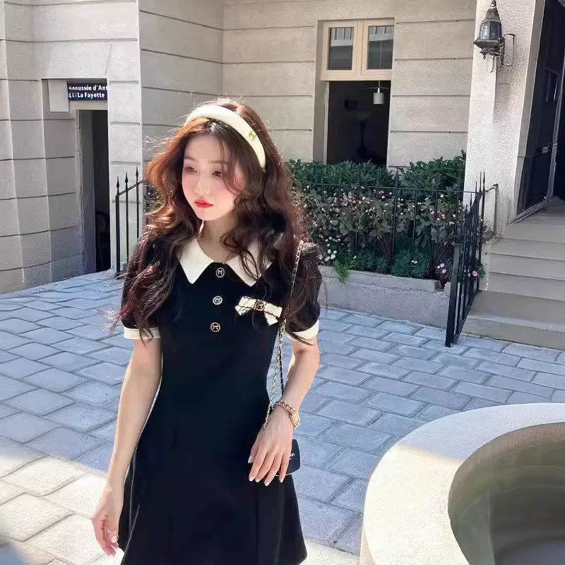 Contrast ColorpoloSummer dress for petite women2026New Year's New Slim-Fit Hepburn-Style Little Black Dress
Contrast ColorpoloSummer dress for petite women2026New Year's New Slim-Fit Hepburn-Style Little Black Dress