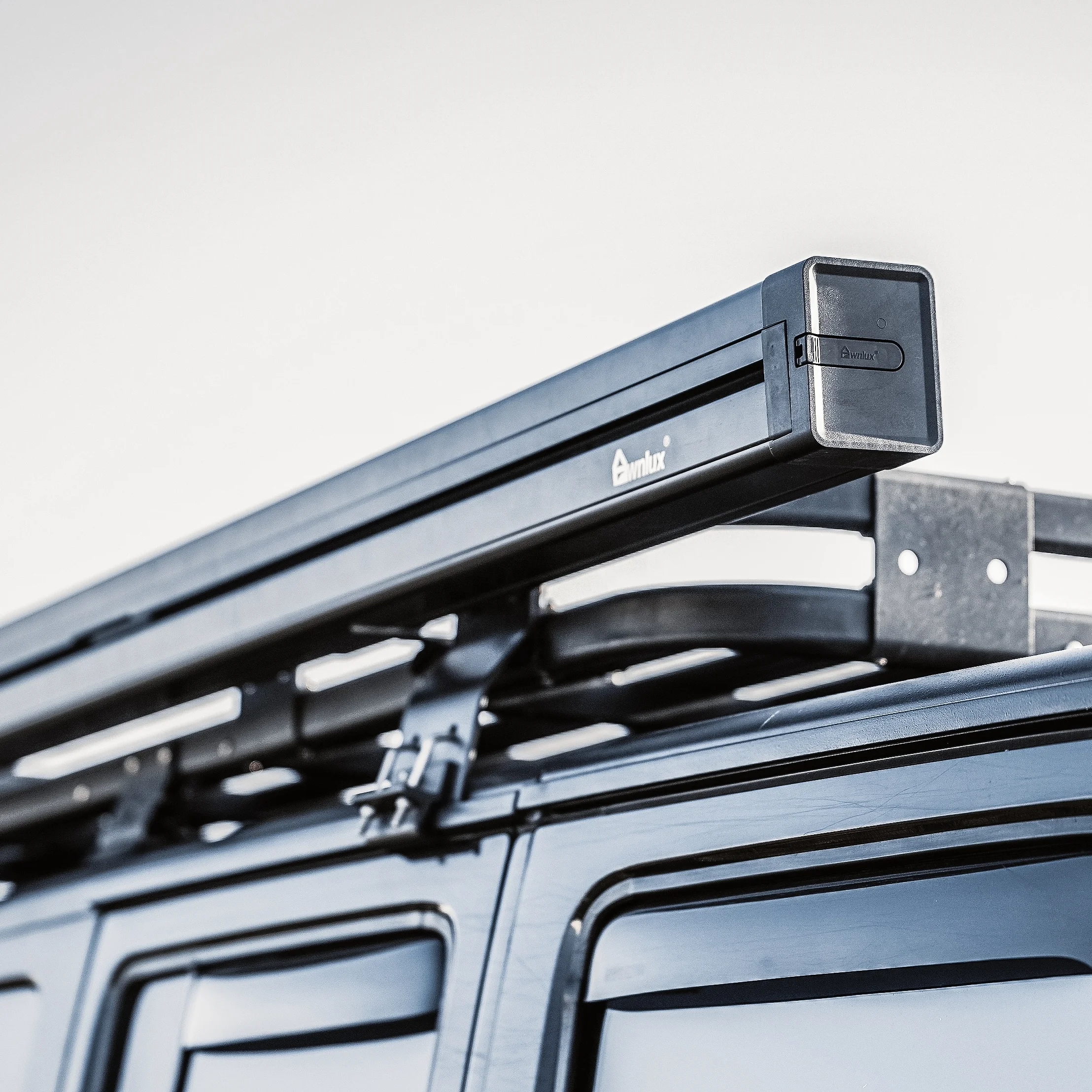 Retractable Car Rooftop Side Awning 4x4 4wd Camping Car Awning
Retractable Car Rooftop Side Awning 4x4 4wd Camping Car Awning