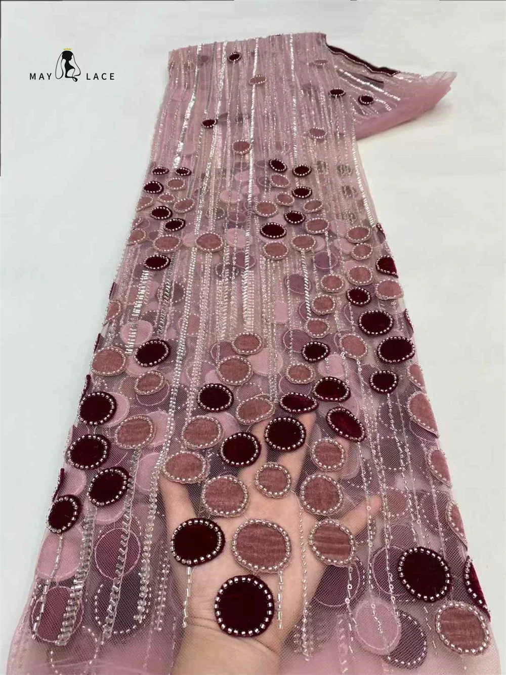 Nigerian 2025 New Beauty Tulle Lace Fabric With Heavy Beaded High Quality African Sequins French Velvet Fabric for Wedding Dress
Nigerian 2025 New Beauty Tulle Lace Fabric With Heavy Beaded High Quality African Sequins French Velvet Fabric for Wedding Dress