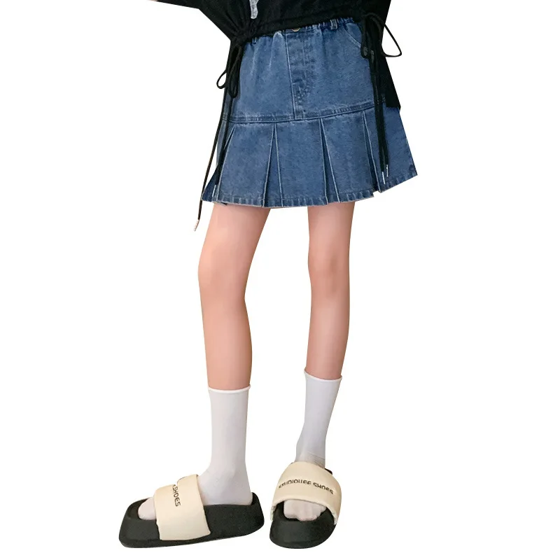 Girls' Denim Skirt Shorts Korean Style Stretchy Waist A-Line Skirt with Pleats Fashionable Toddler & Kids' Half Skirt for Summer
Girls' Denim Skirt Shorts Korean Style Stretchy Waist A-Line Skirt with Pleats Fashionable Toddler & Kids' Half Skirt for Summer