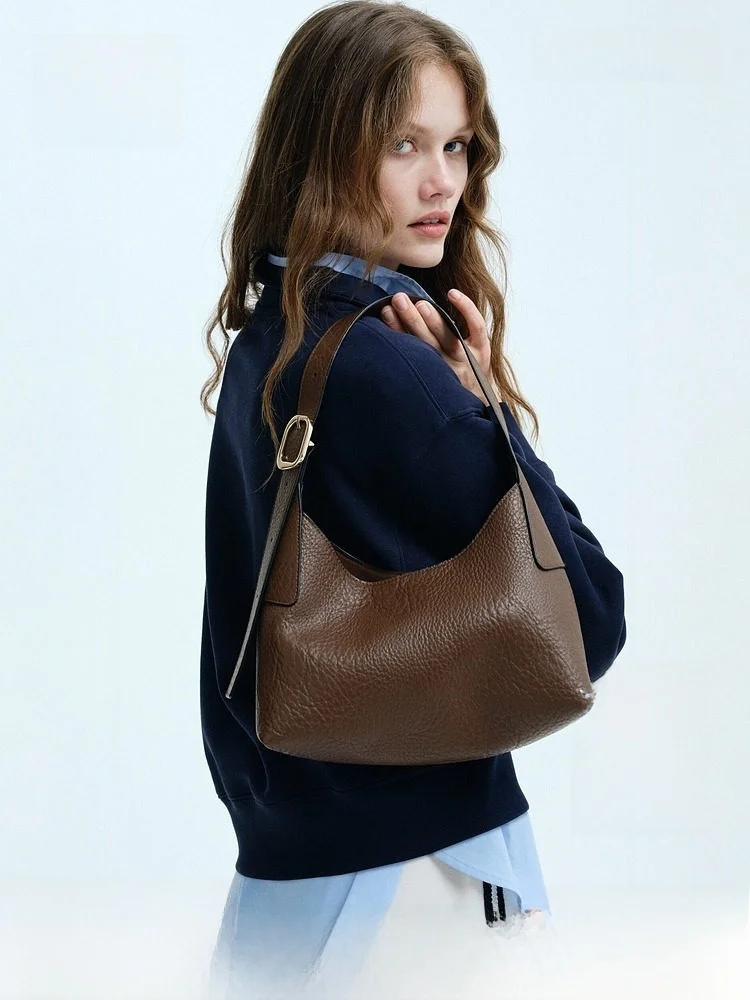 H&M Ladies Shoulder Bag 1319426 Fashionable Casual Handbag for Women Spring 2026 Daily Use Leather Goods Popular Ladies Bag
H&M Ladies Shoulder Bag 1319426 Fashionable Casual Handbag for Women Spring 2026 Daily Use Leather Goods Popular Ladies Bag
