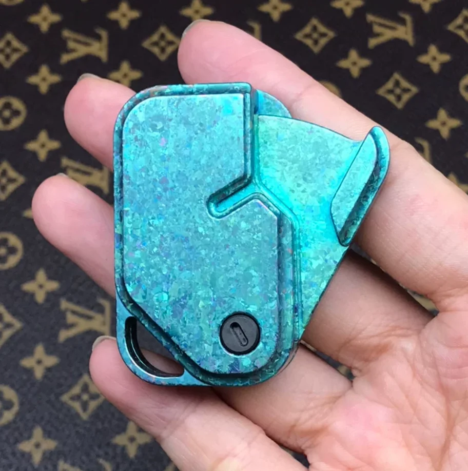 Used EDC 01edc pop ice crystal titanium fidget slider decompression toy
Used EDC 01edc pop ice crystal titanium fidget slider decompression toy