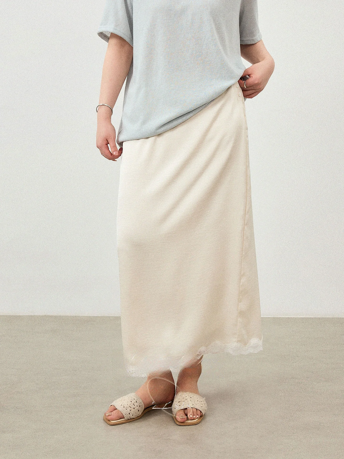 Elegant plus Size Women's Midi Skirt in Satin with Lace Paneling in Beige Straight Cut Slimming A-Line Skirt for plus Size Women
Elegant plus Size Women's Midi Skirt in Satin with Lace Paneling in Beige Straight Cut Slimming A-Line Skirt for plus Size Women