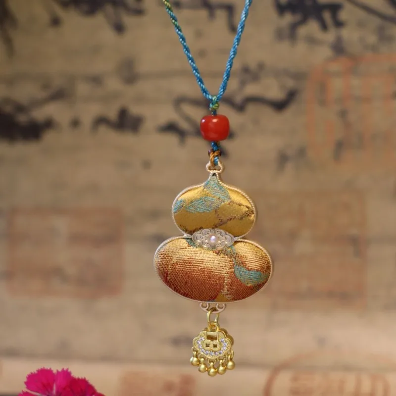 Современный китайский стиль позолоченный кулон Lucky Gourd Song парча винтажное регулируемое этническое ожерелье ювелирные изделия ручной работы подарок
Современный китайский стиль позолоченный кулон Lucky Gourd Song парча винтажное регулируемое этническое ожерелье ювелирные изделия ручной работы подарок