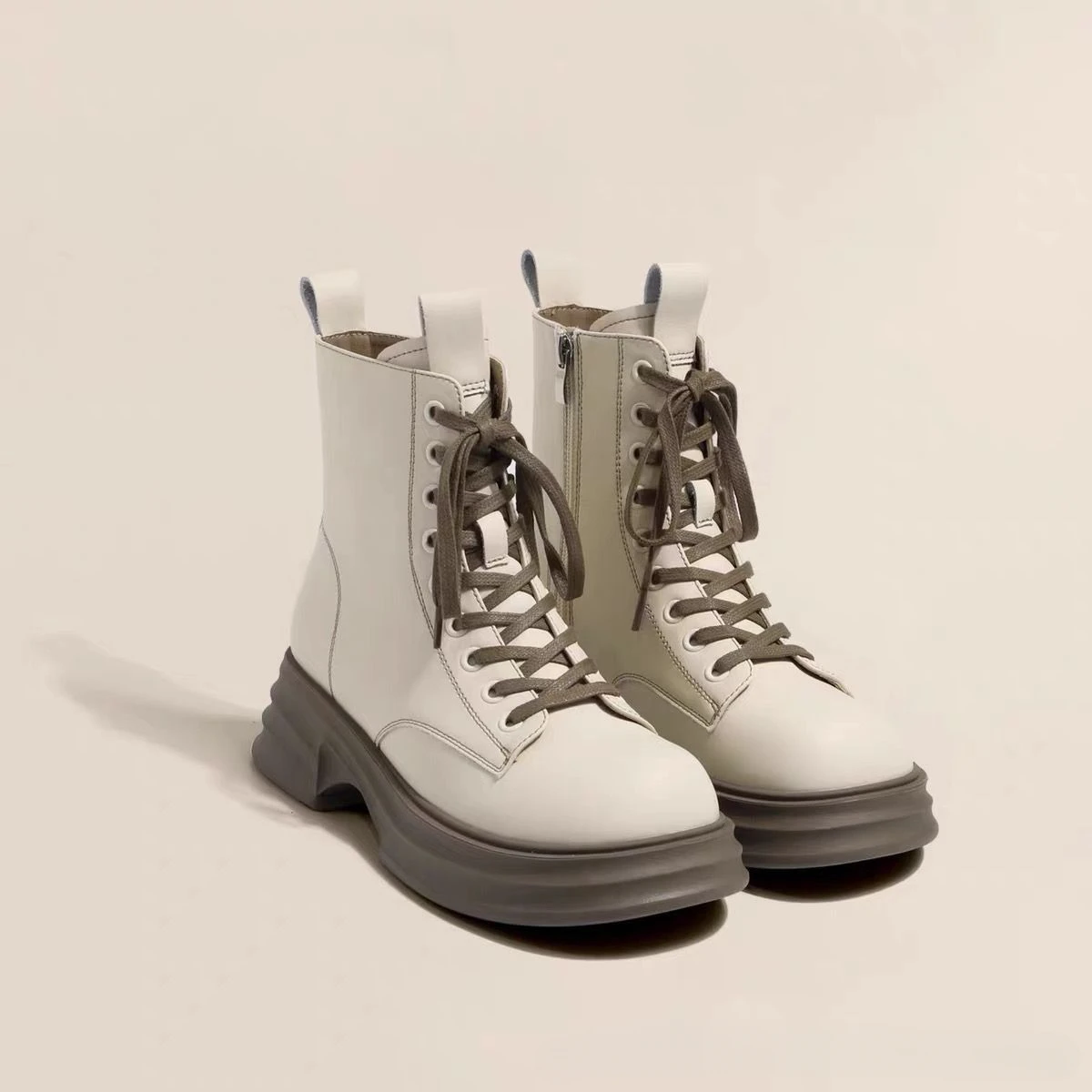 New Women Motorcycle Boots Casual Shoes Woman Leather Minimalist Classic Female Shoes Boots Women Botas Mujer PU women's boots
New Women Motorcycle Boots Casual Shoes Woman Leather Minimalist Classic Female Shoes Boots Women Botas Mujer PU women's boots