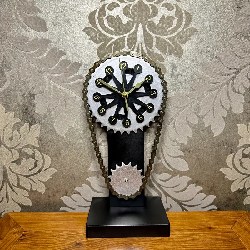 Chain seat clock, retro rotating gear mechanical clock, metal mechanical wind ornament gifts
Chain seat clock, retro rotating gear mechanical clock, metal mechanical wind ornament gifts