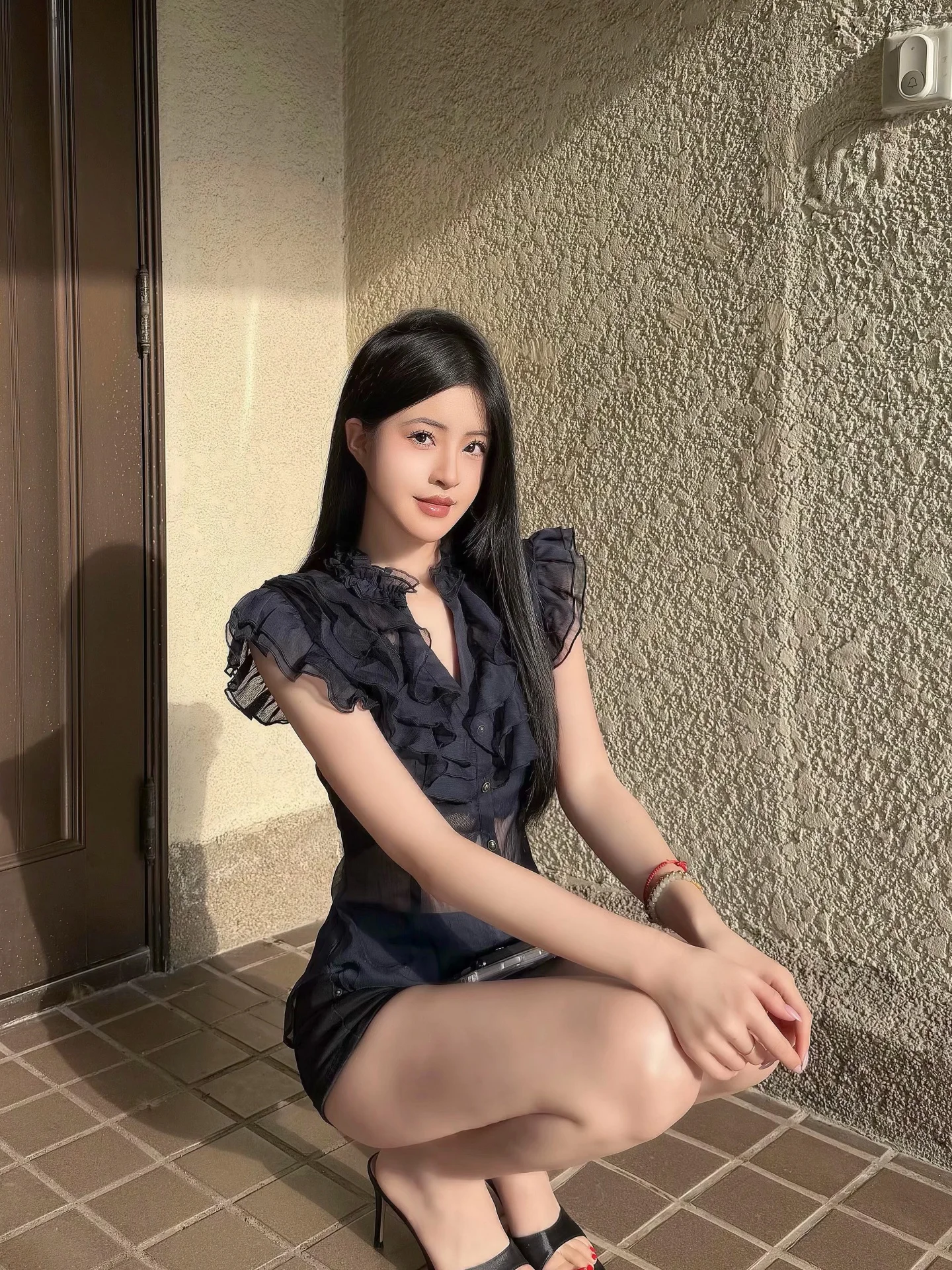 Slim Fit V-Neck Shirt Women Summer Pure Desire Sexy Style Mushroom Cap Lace Trim Shirt Korean Style Breathable Skin-Friendly
Slim Fit V-Neck Shirt Women Summer Pure Desire Sexy Style Mushroom Cap Lace Trim Shirt Korean Style Breathable Skin-Friendly